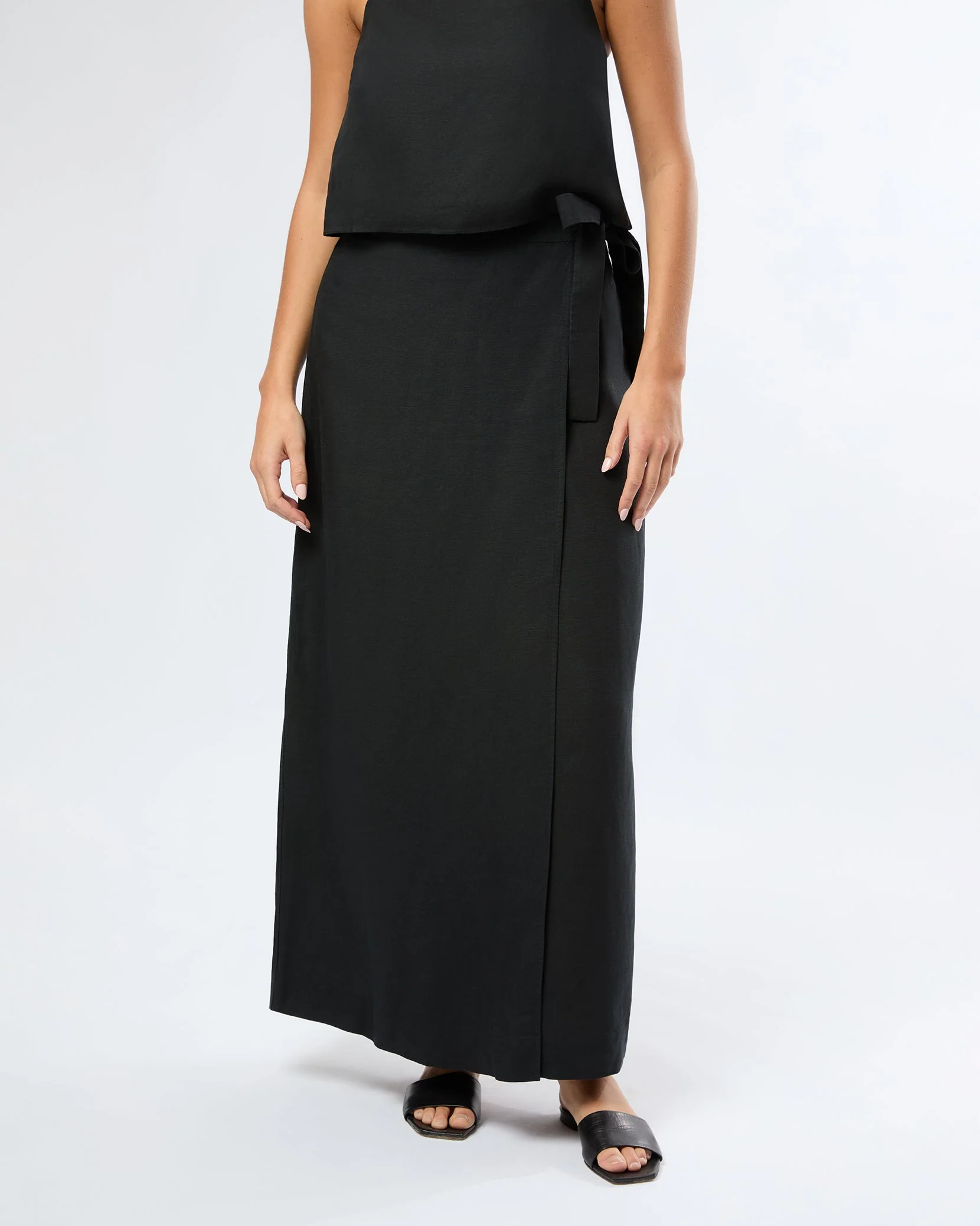 Womens | Air Linen Maxi Wrap Skirt | Black
