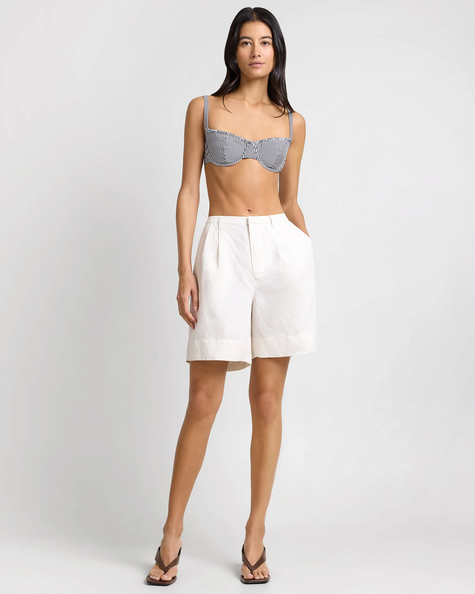 Womens | Air Linen Pleated Bermuda Short | Natural - Image 3