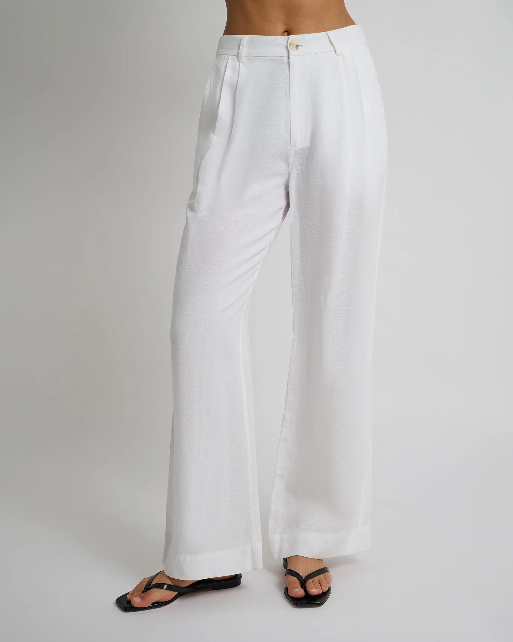Womens | Air Linen Pleated Trouser | White