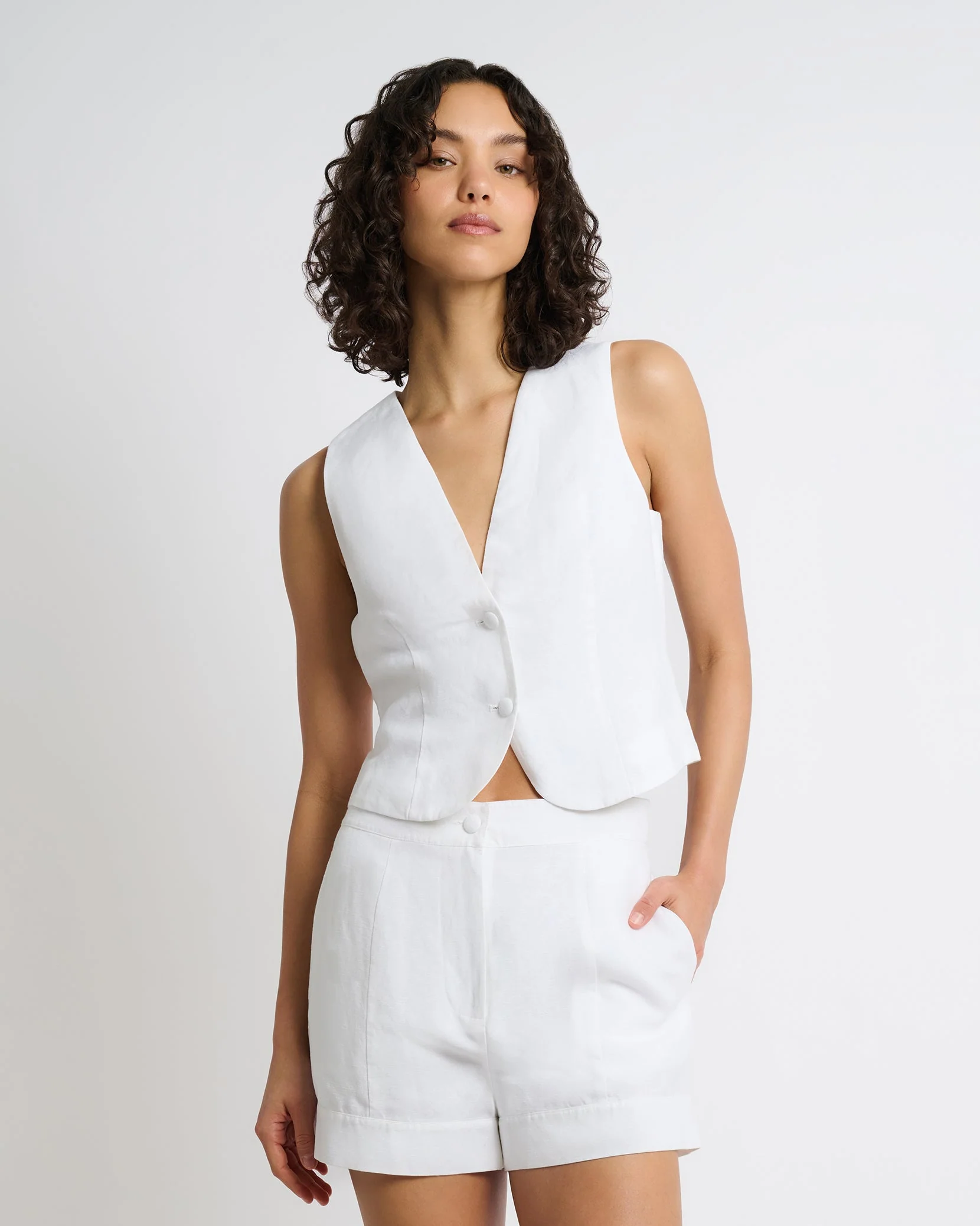 Womens | Air Linen Relaxed Vest | White