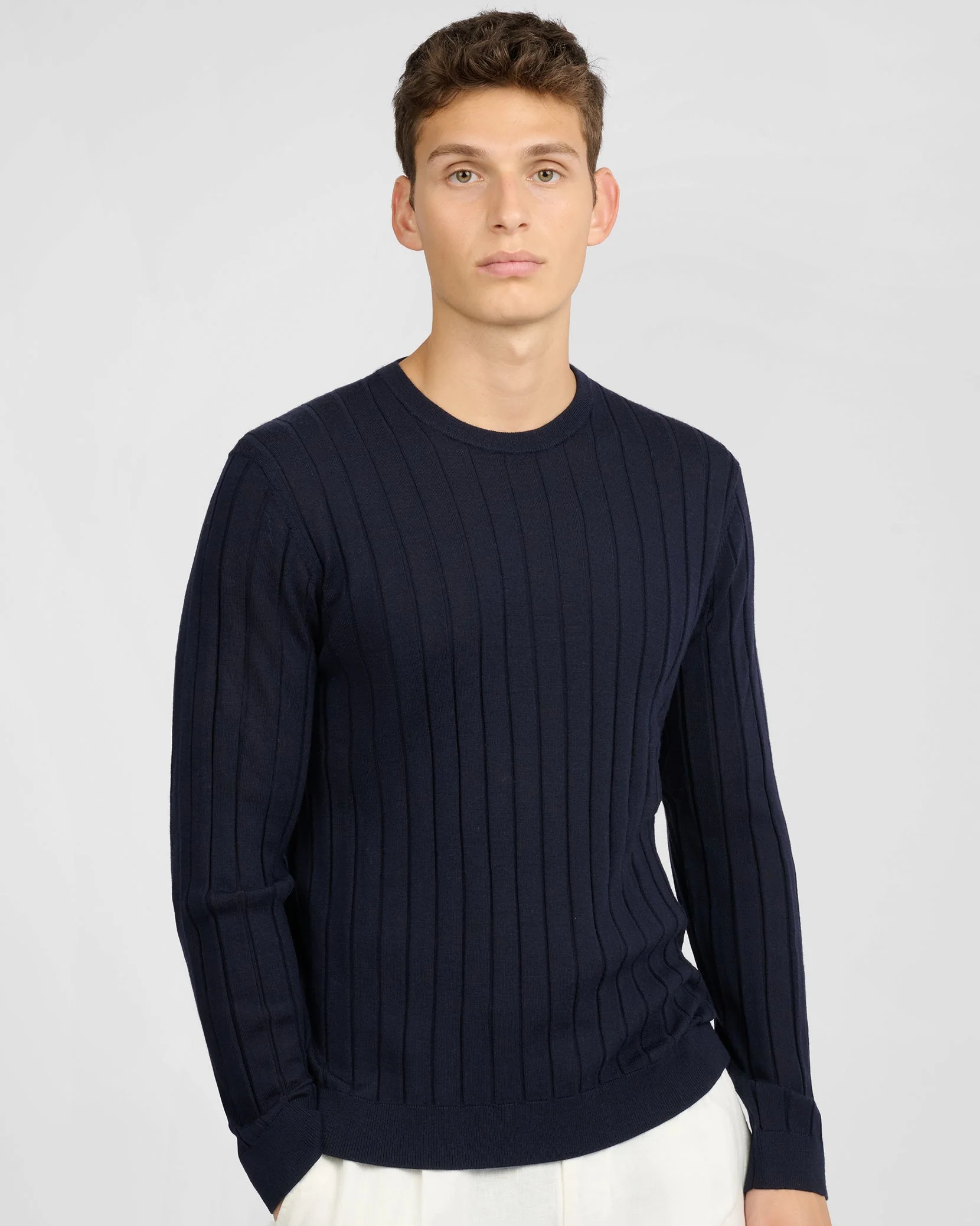 Mens | Extra Fine Merino Wool Crewneck Sweater | Midnight - Image 2