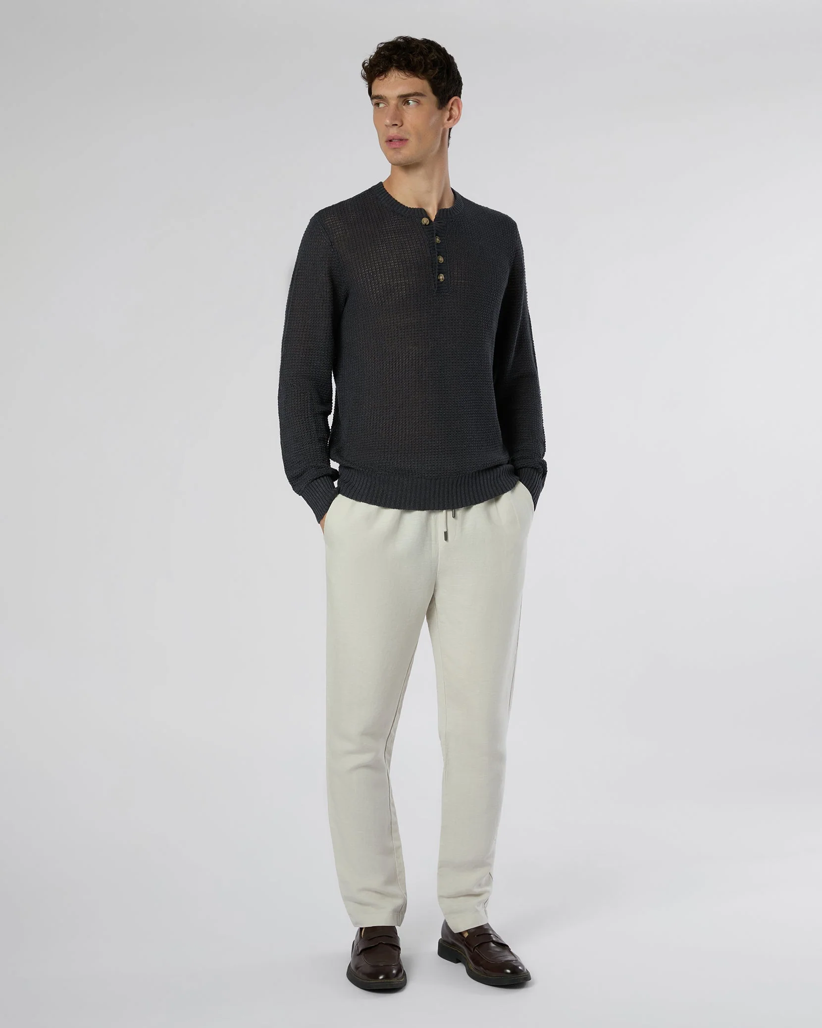 Mens | Linen Henley Sweater | Gunmetal - Image 4