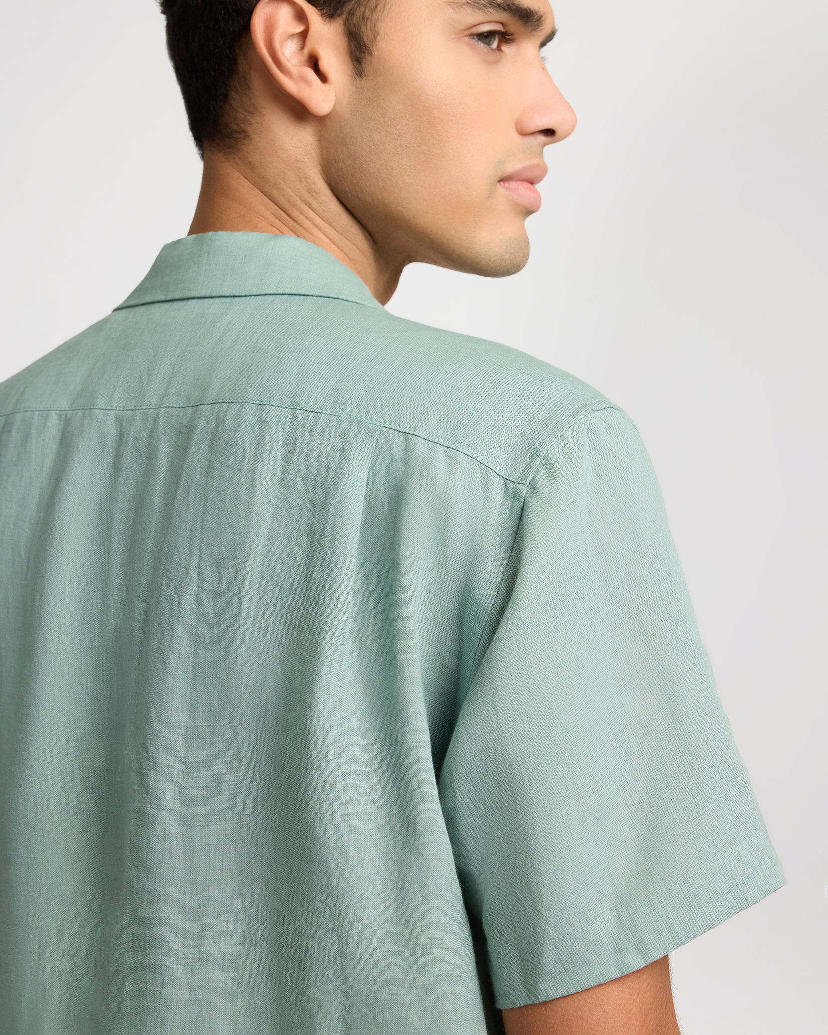 Mens | Linen Pintuck Camp Shirt | Soft Olive - Image 5
