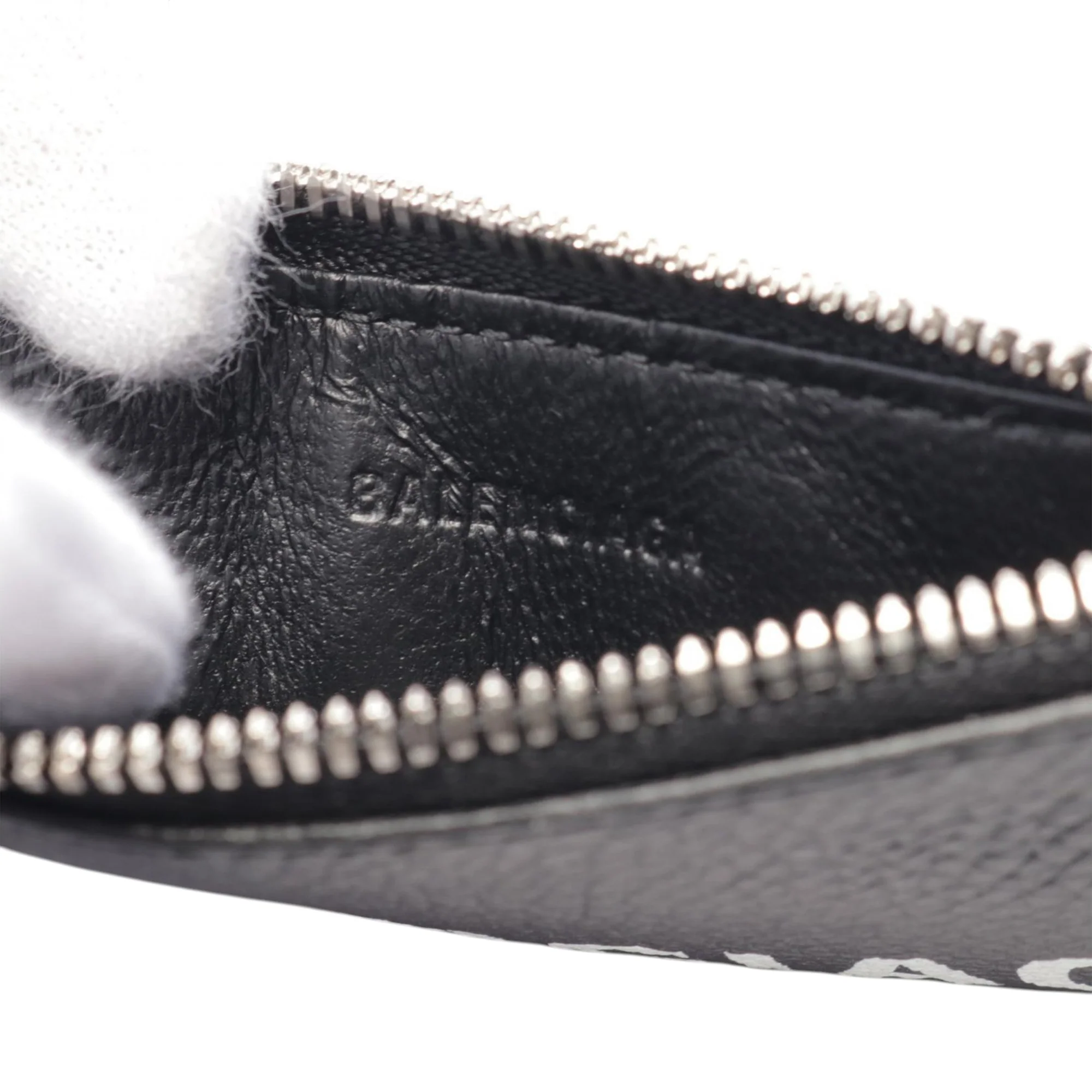 Balenciaga | Pre-Owned Leather Cash Card Holder | Black - Image 4