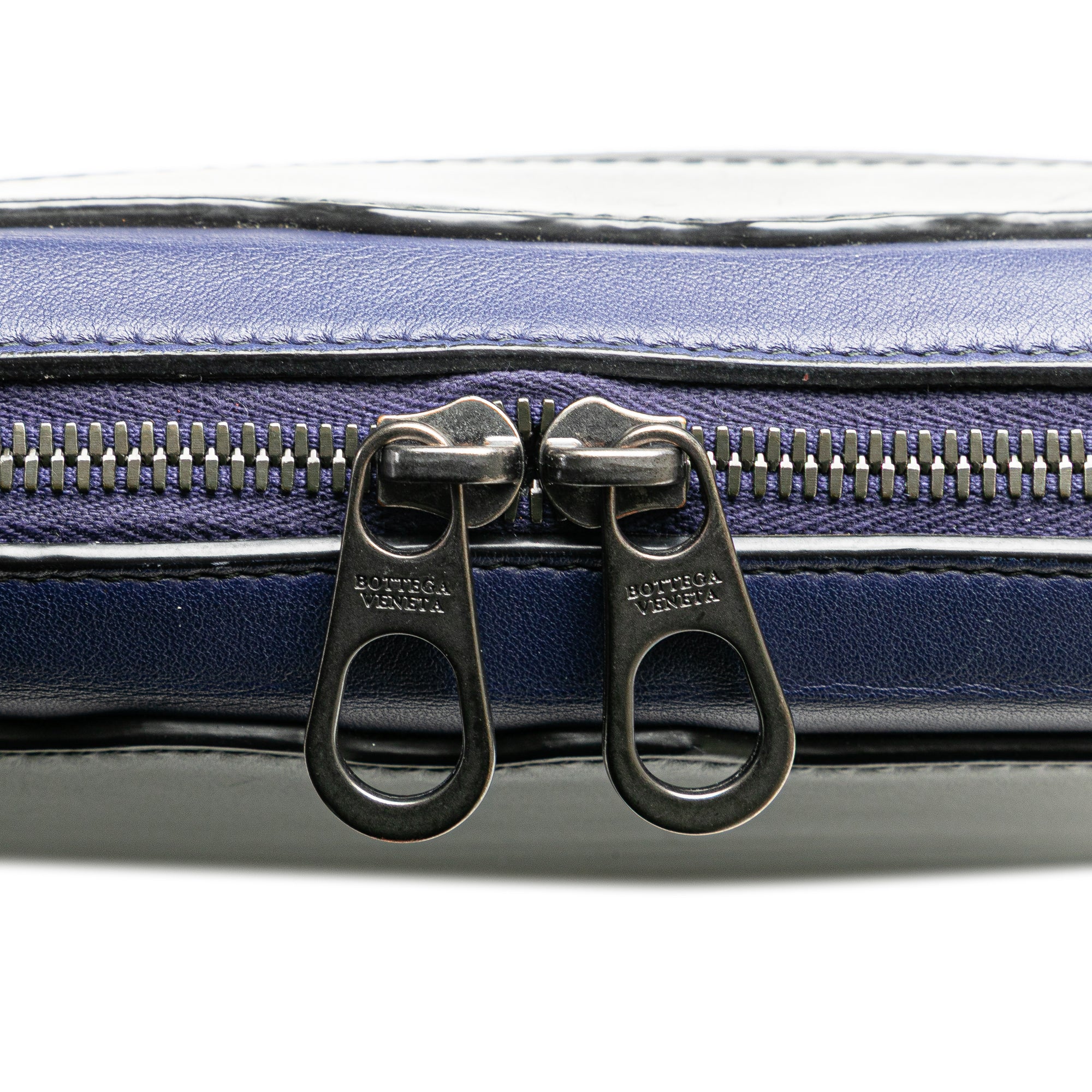 Bottega Veneta | Pre-Owned Intrecciato Trimmed Leather Crossbody | Black/Blue - Image 10