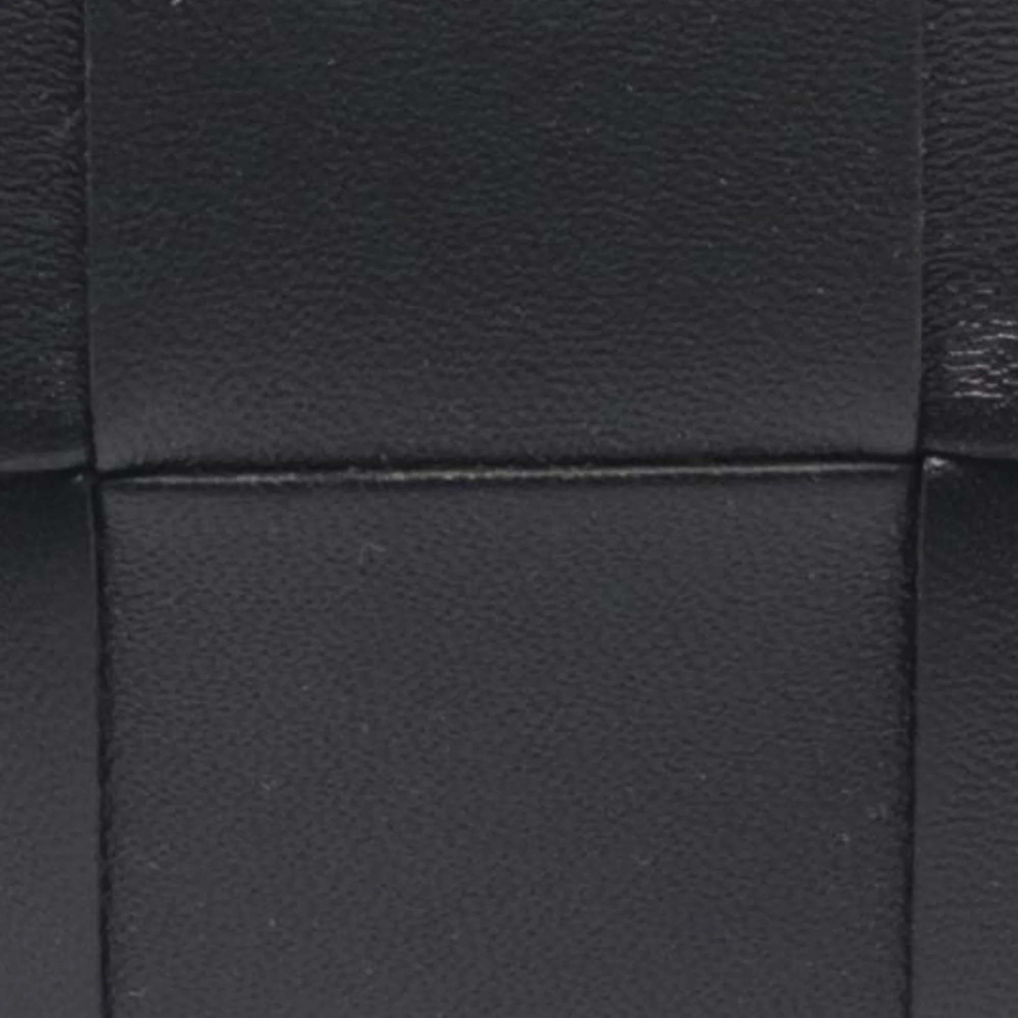 Bottega Veneta | Pre-Owned Leather Maxi Intrecciato Cassette Zip Coin Pouch | Black - Image 5