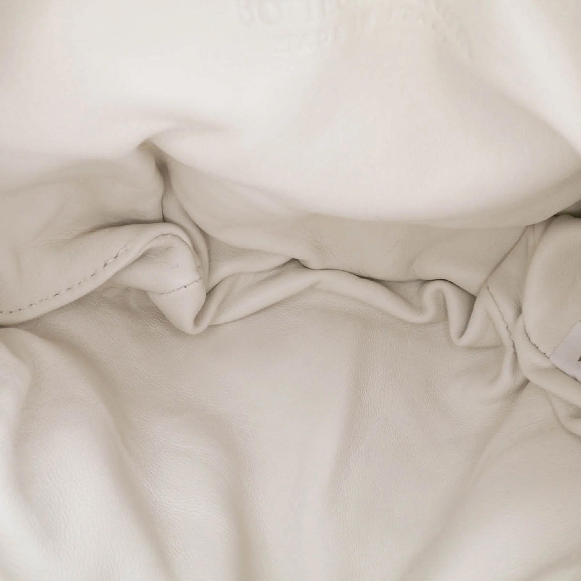 Bottega Veneta | Pre-Owned Mini Nappa Puffy Jodie | White/Pearl - Image 5