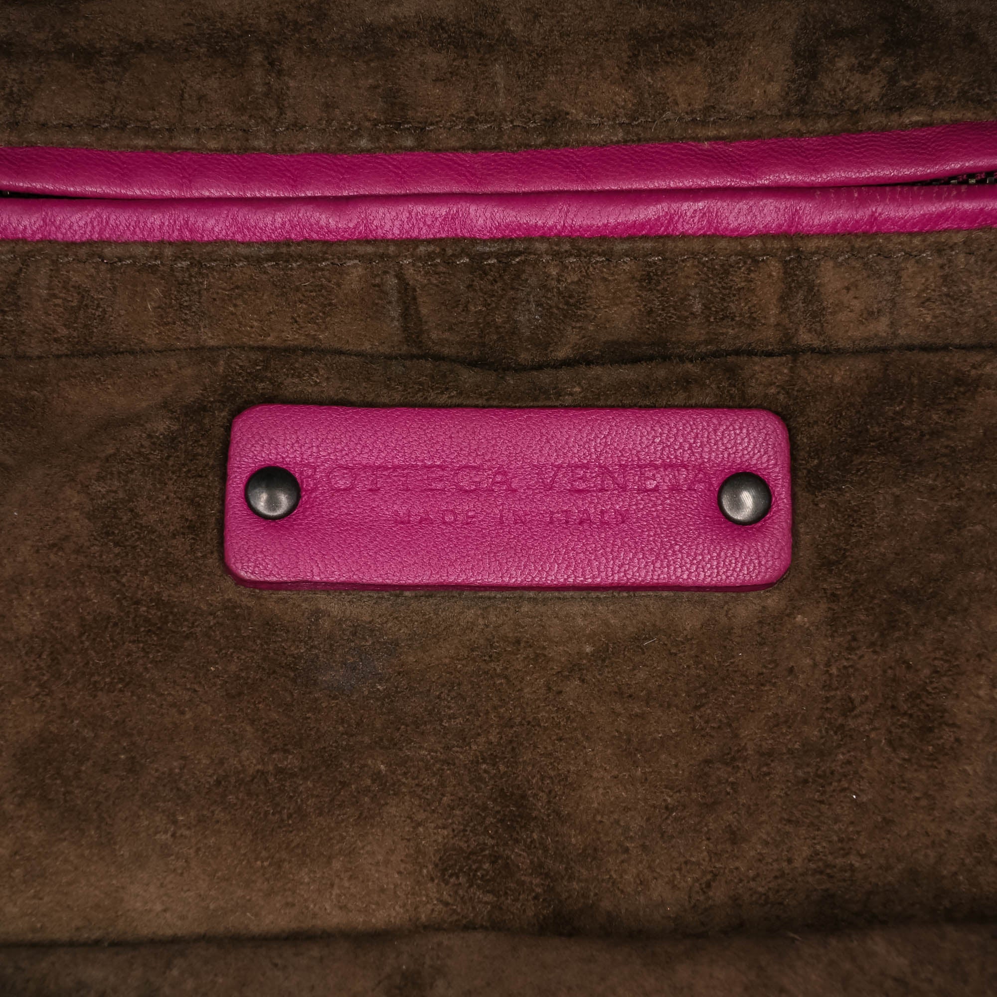 Bottega Veneta | Pre-Owned Nappa Intrecciato Cube Crossbody | Pink/Hot Pink - Image 7
