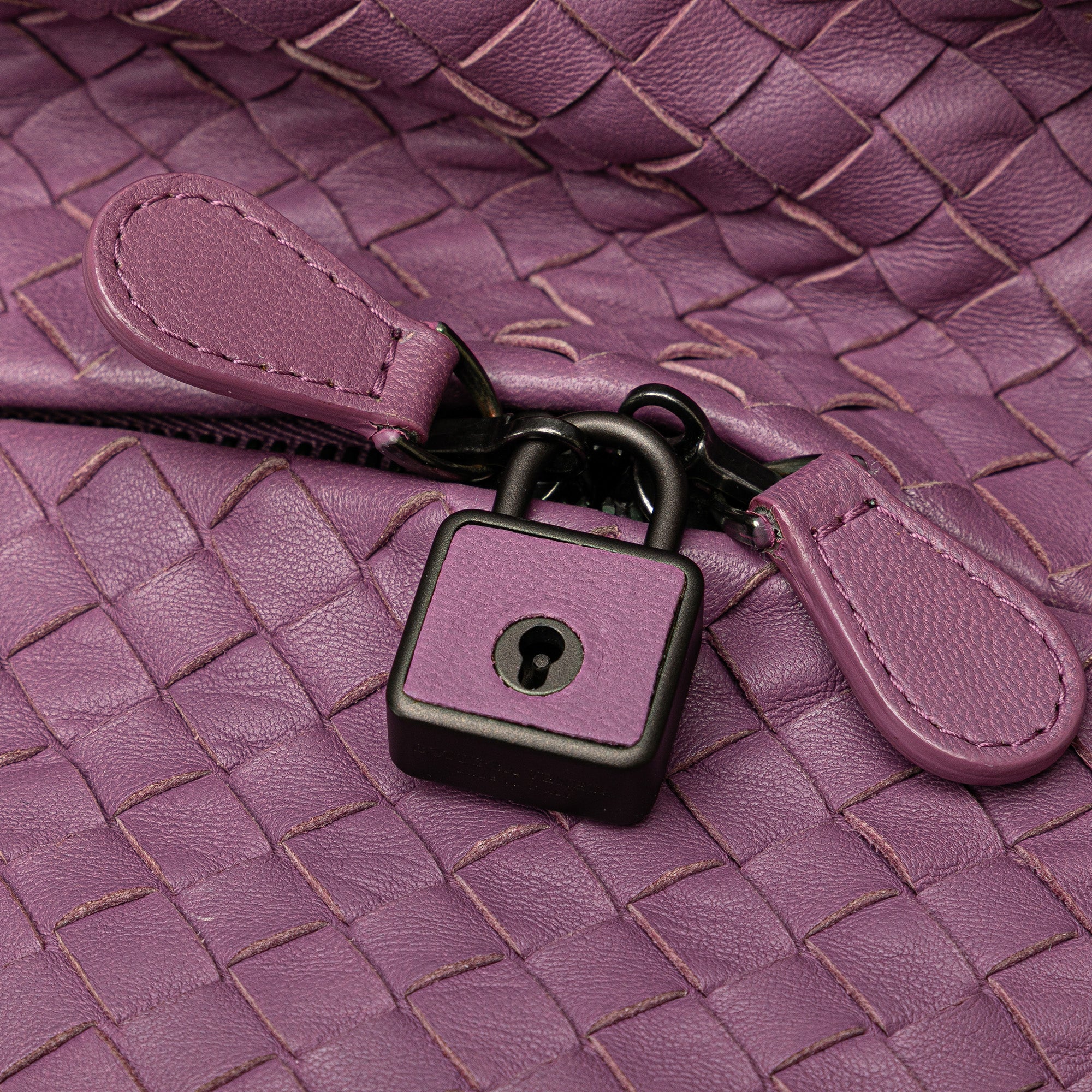 Bottega Veneta | Pre-Owned Nappa Intrecciato Cube Crossbody | Purple - Image 11