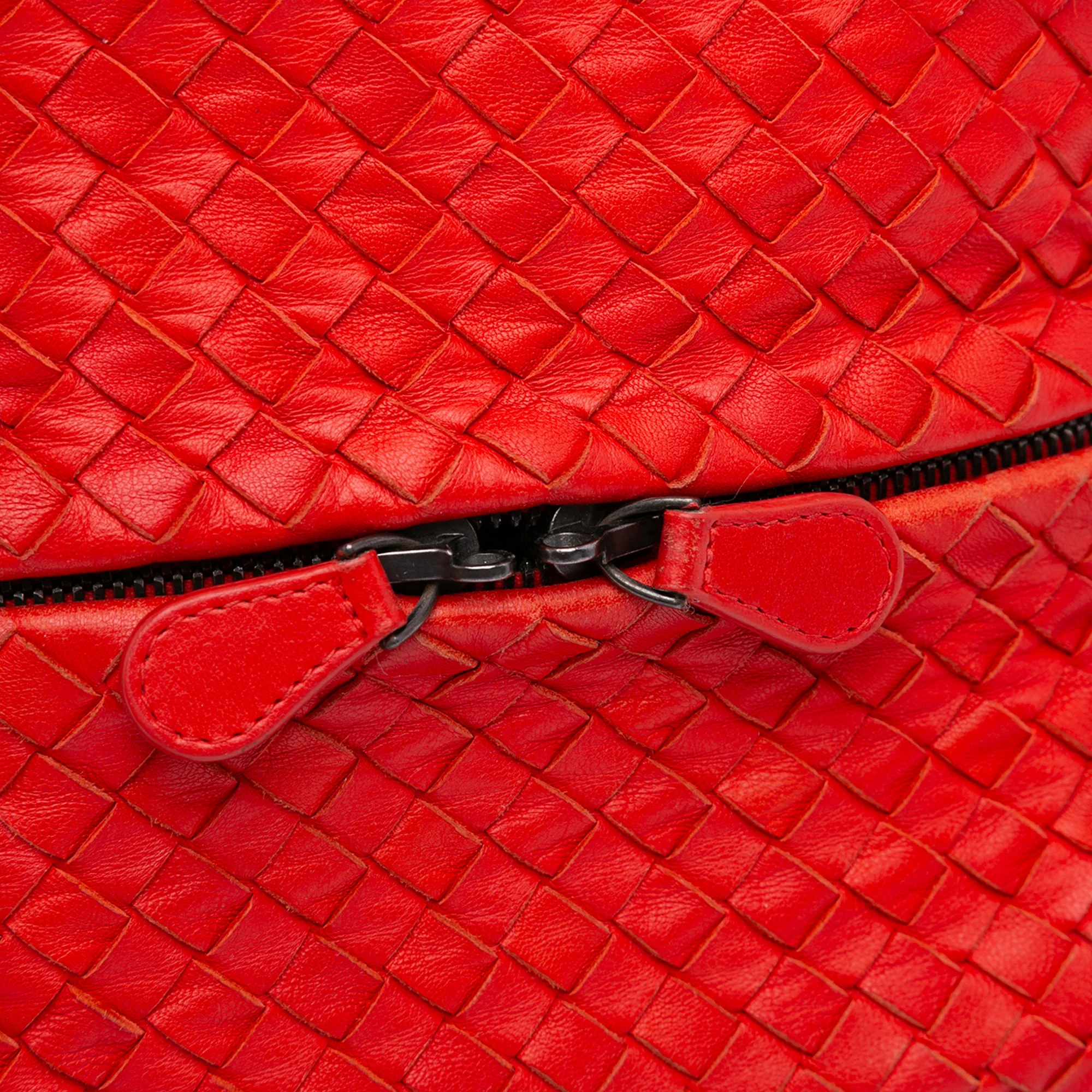 Bottega Veneta | Pre-Owned Nappa Intrecciato Cube Shoulder Bag | Red - Image 7
