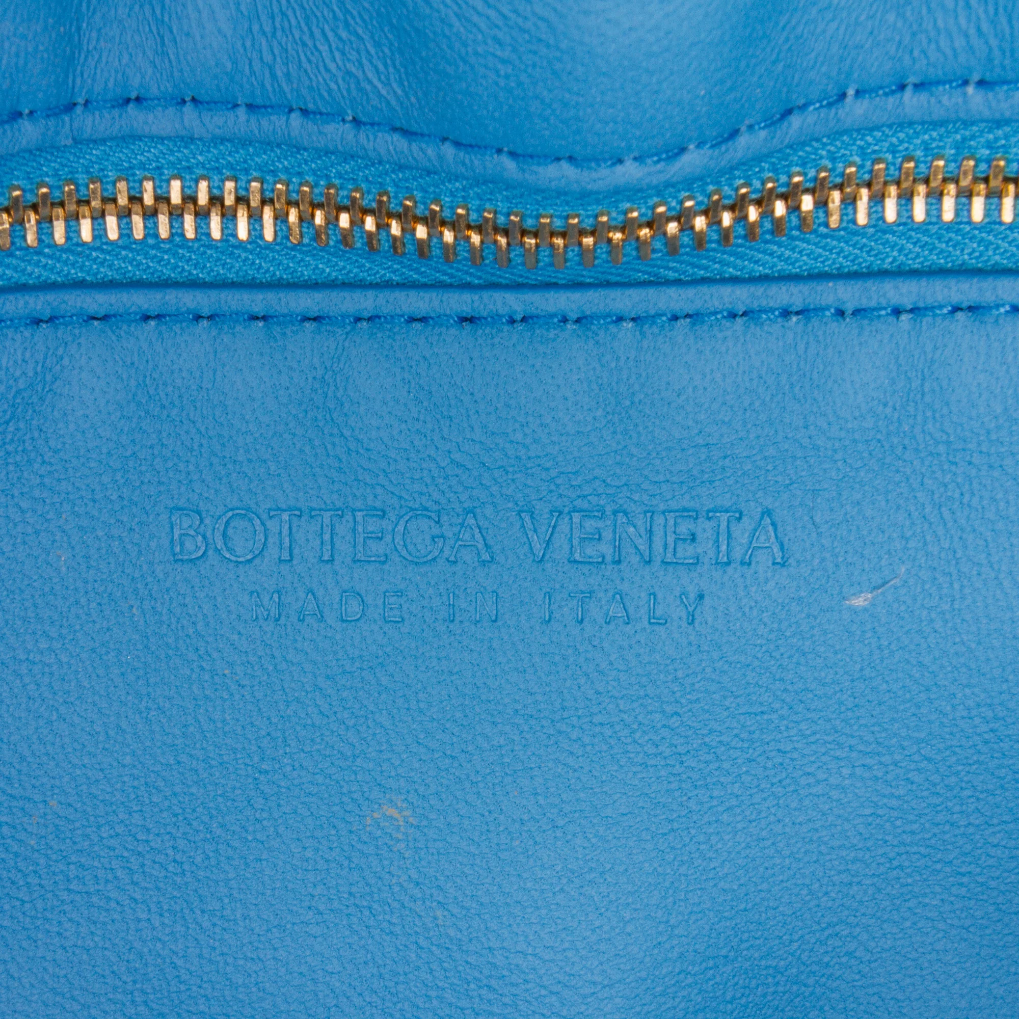 Bottega Veneta | Pre-Owned Nappa Intrecciato Padded Chain Cassette Satchel | Blue/Light Blue - Image 11