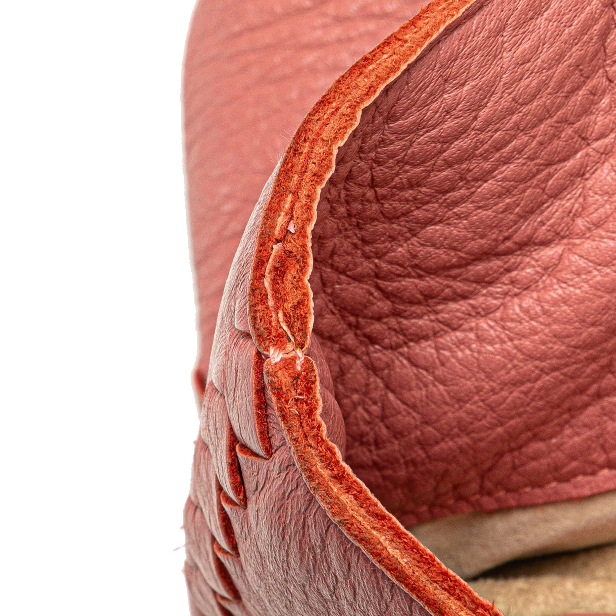 Bottega Veneta | Pre-Owned Small Intrecciato Trimmed Cervo Bucket Bag | Pink/Blush - Image 2