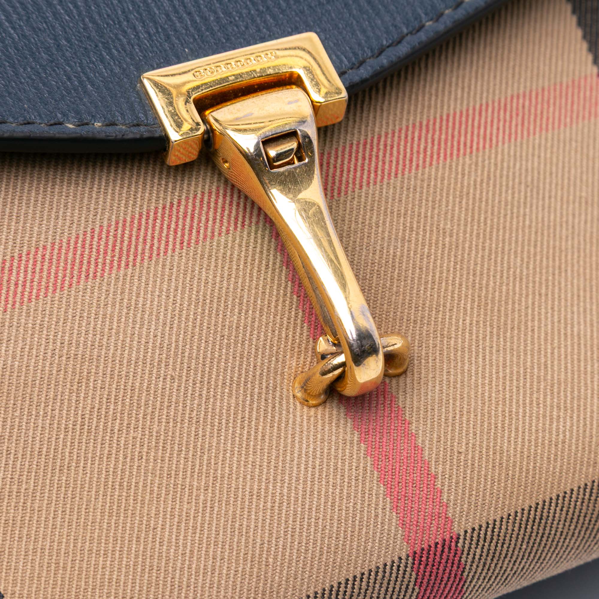 Burberry | Pre-Owned House Check Canvas and Leather Derby Macken Crossbody | Blue - Image 3