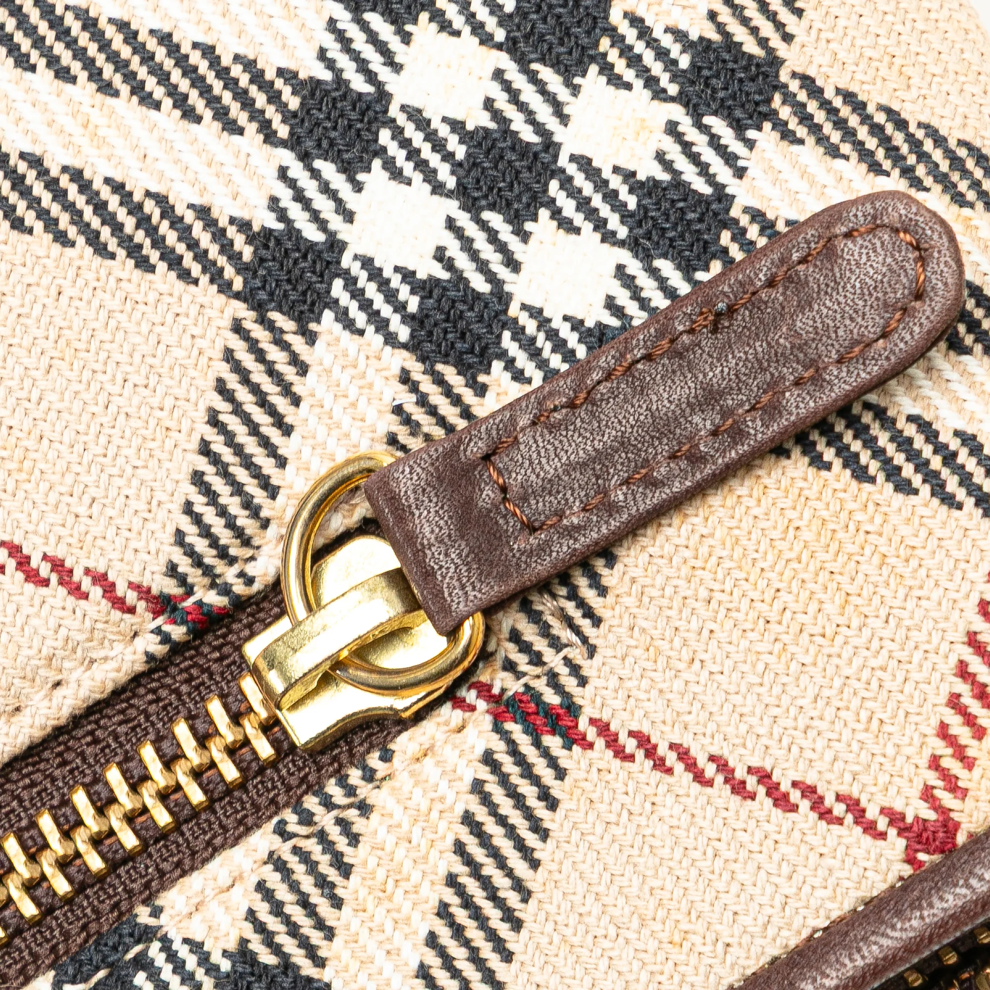 Burberry | Pre-Owned Nova Check Canvas Shoulder Bag - II | Beige - Image 9