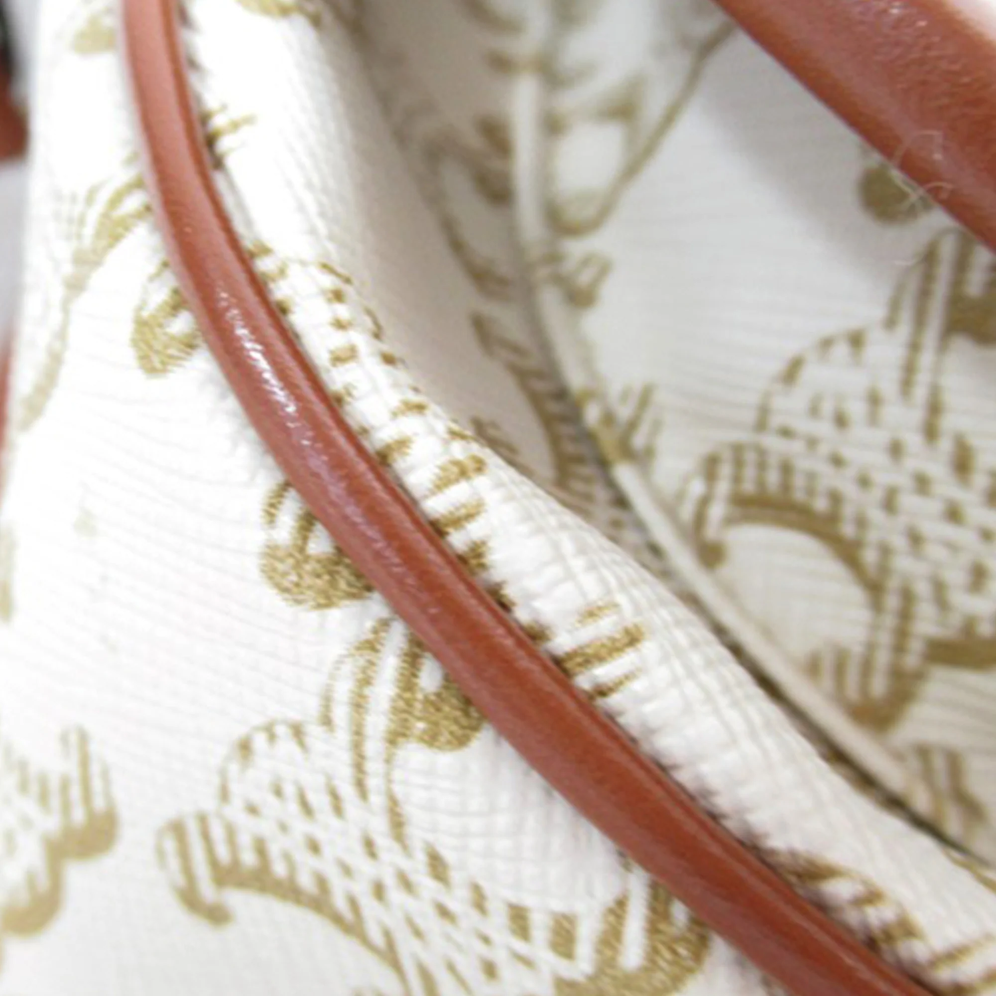 Celine | Pre-Owned Medium Triomphe Coated Canvas Folco Crossbody | White/Ivory - Image 9