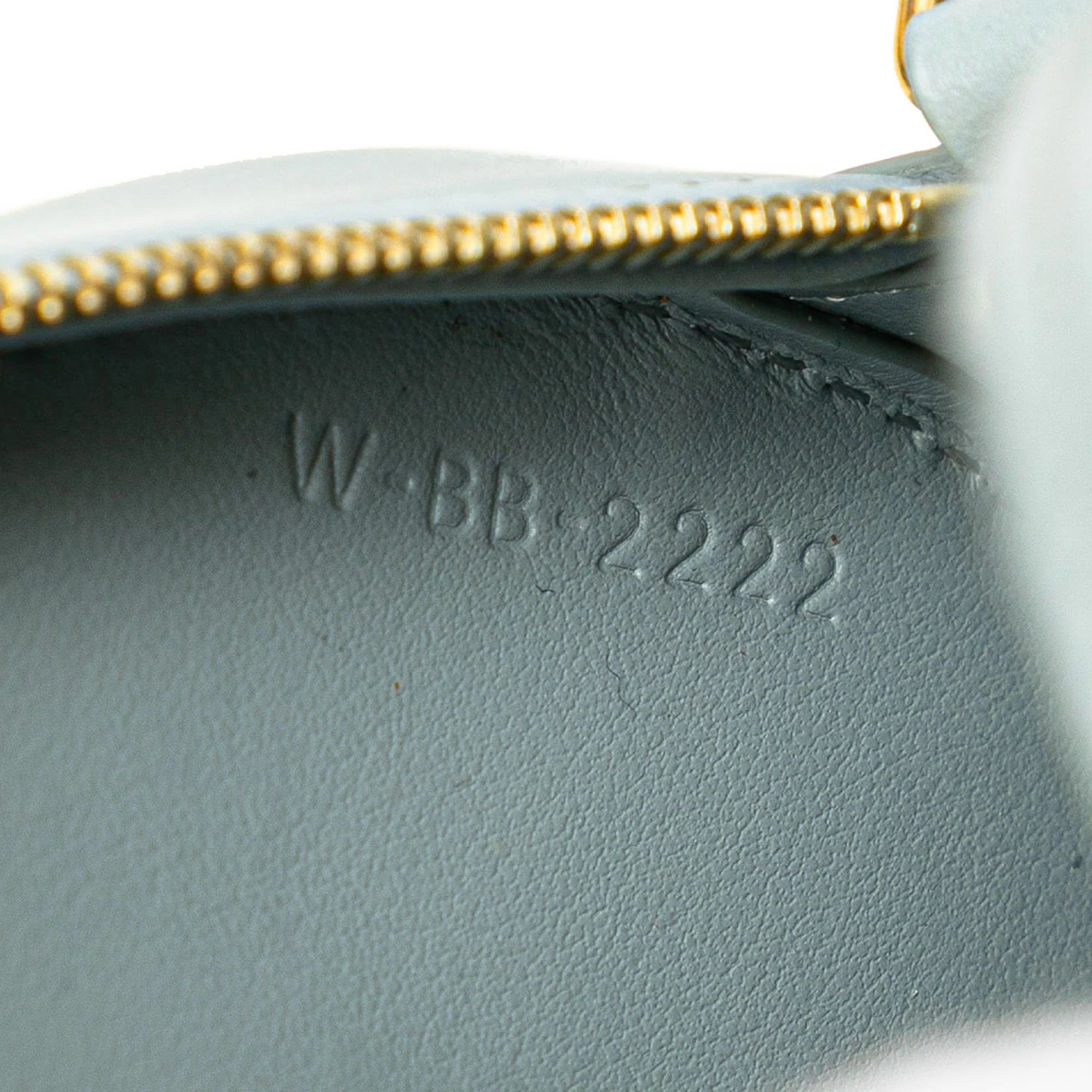 Celine | Pre-Owned Small Calfskin Cuir Triomphe Oval Crossbody | Blue/Light Blue - Image 7