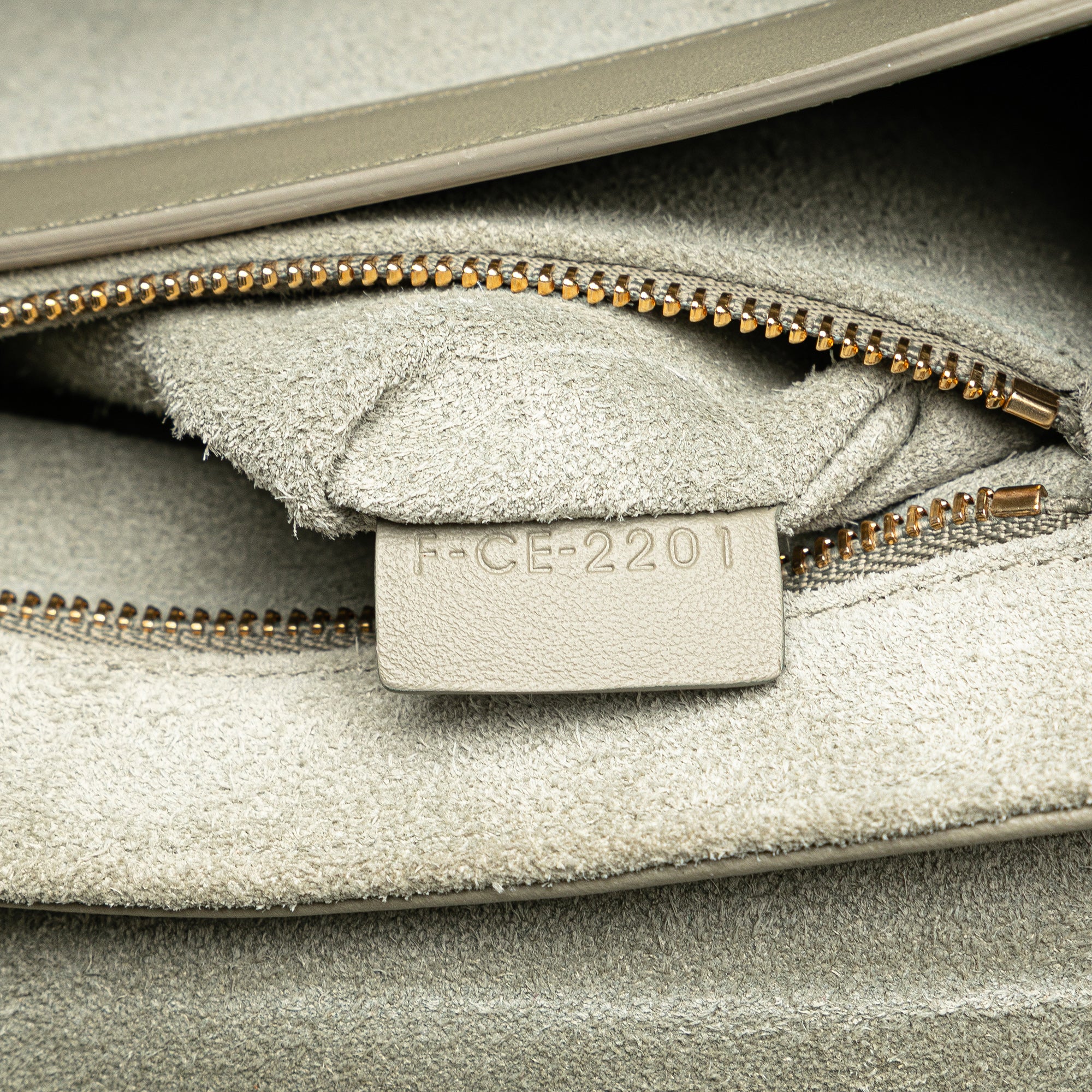 Celine | Pre-Owned Teen Smooth Calfskin Soft 16 Crossbody | Green/Light Green - Image 6