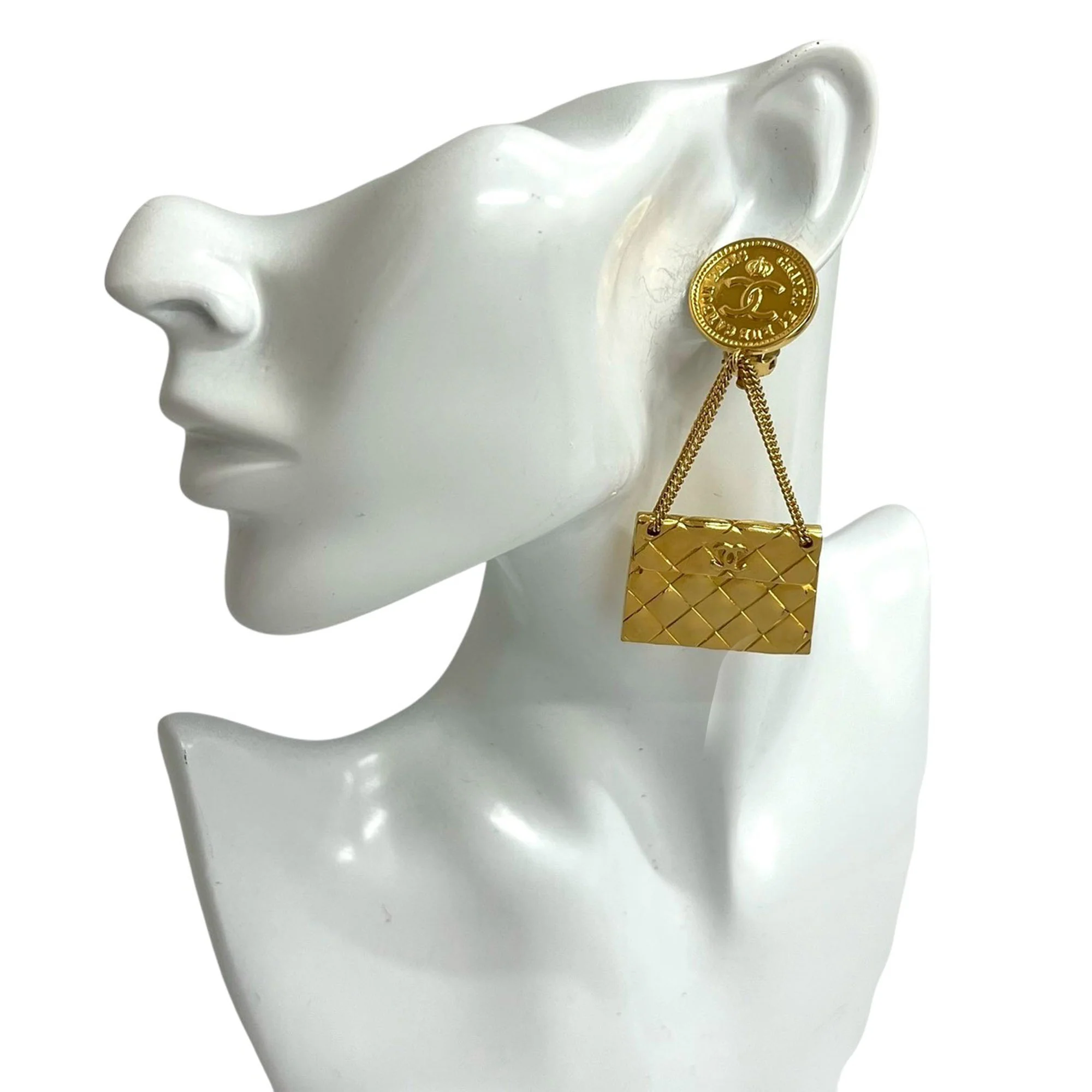 Chanel | Pre-Owned CC Gold Plated Coin and Quilted Flap Bag Clip On Earrings | Gold - Image 5