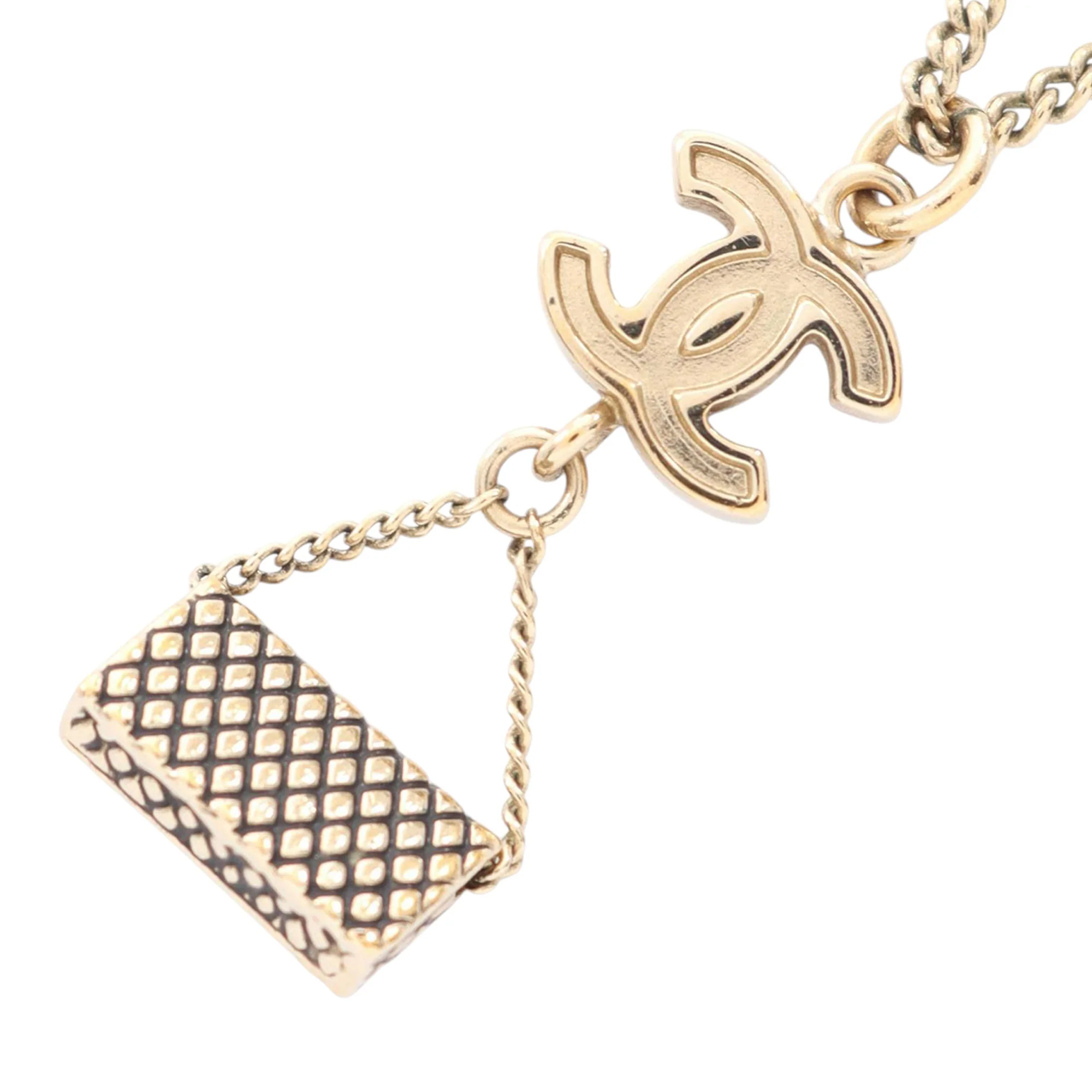 Chanel | Pre-Owned CC Gold Plated Enamel Flap Bag Pendant Necklace | GoldBlack - Image 2