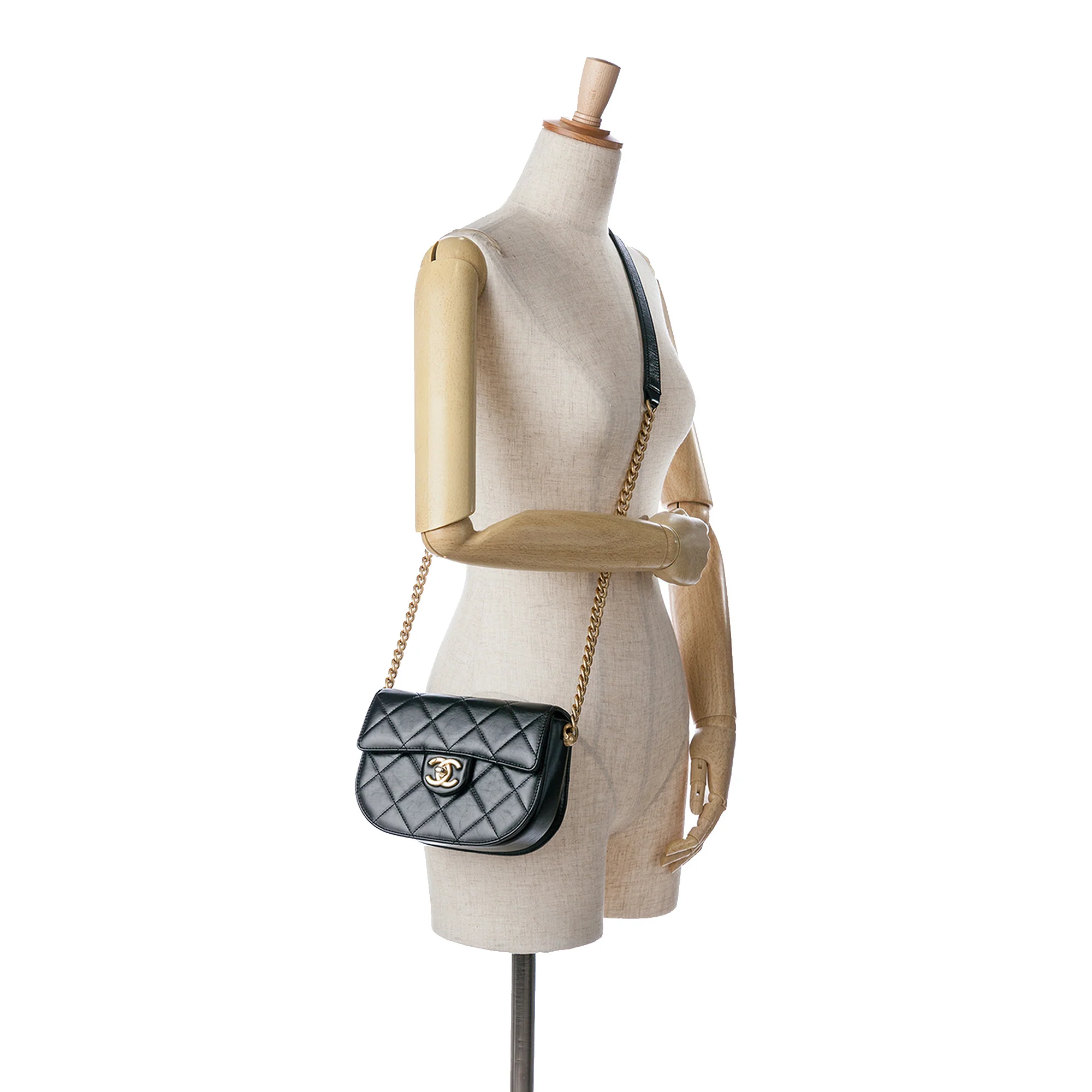 Chanel | Pre-Owned CC Quilted Calfskin Round Moon Messenger Flap | Black - Image 8