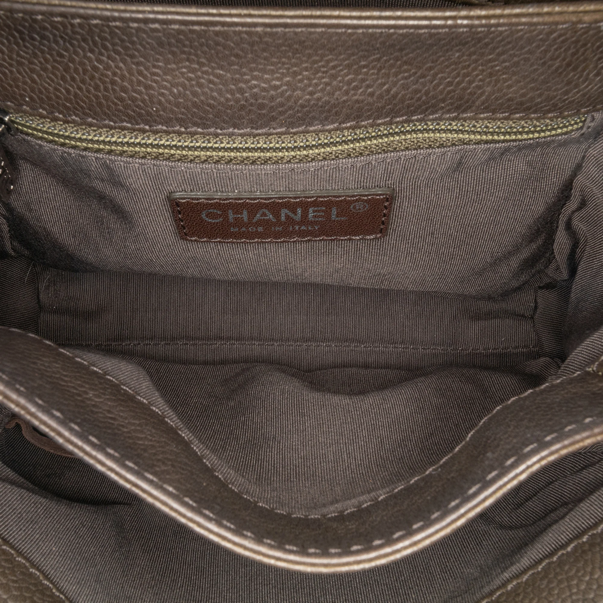 Chanel | Pre-Owned CC Quilted Caviar Crossbody | Brown/Dark Brown - Image 5
