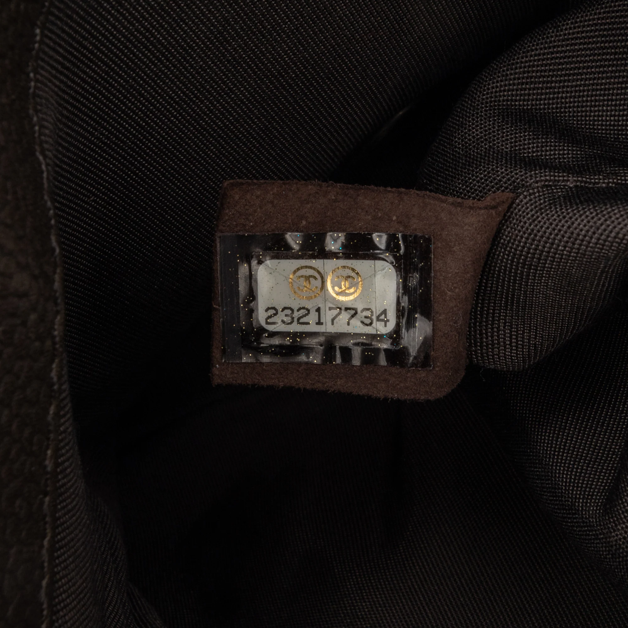 Chanel | Pre-Owned CC Quilted Caviar Crossbody | Brown/Dark Brown - Image 9