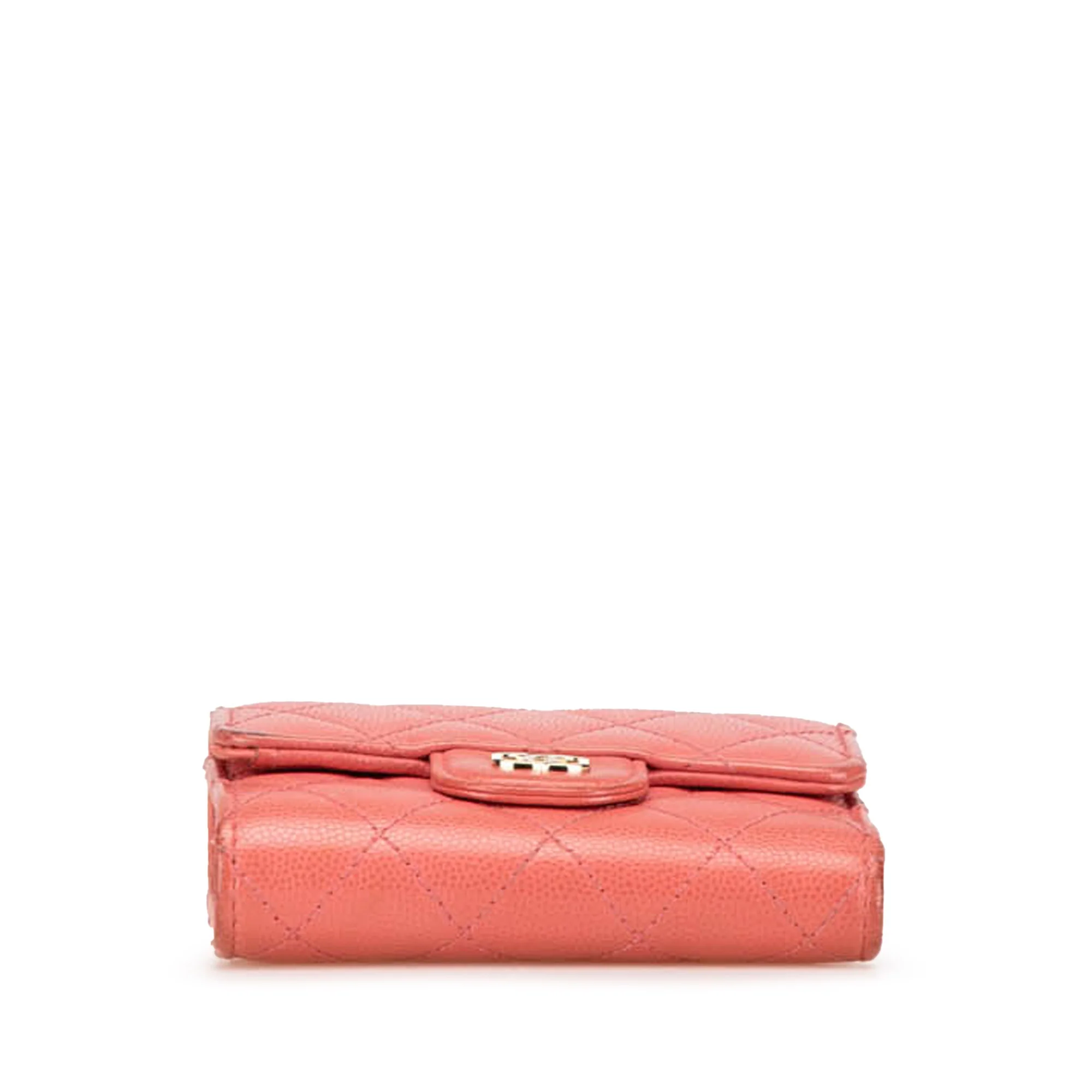 Chanel | Pre-Owned CC Quilted Caviar Trifold Wallet | Pink/Salmon - Image 4