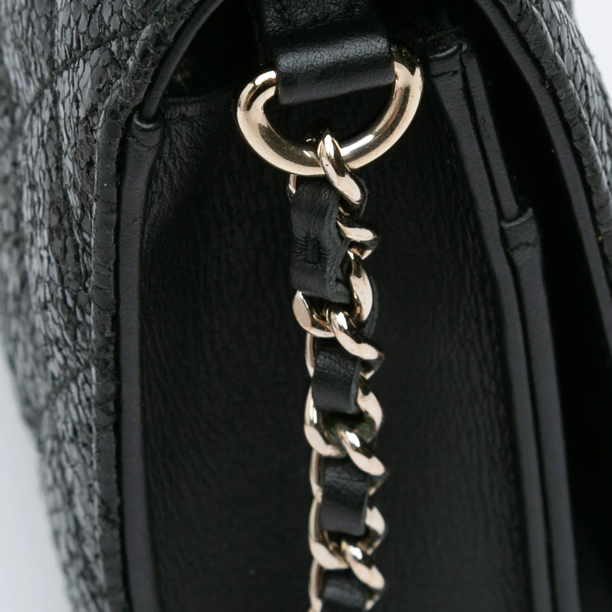 Chanel | Pre-Owned CC Quilted Crackled Patent Pearl Strap Wallet On Chain | Black - Image 14