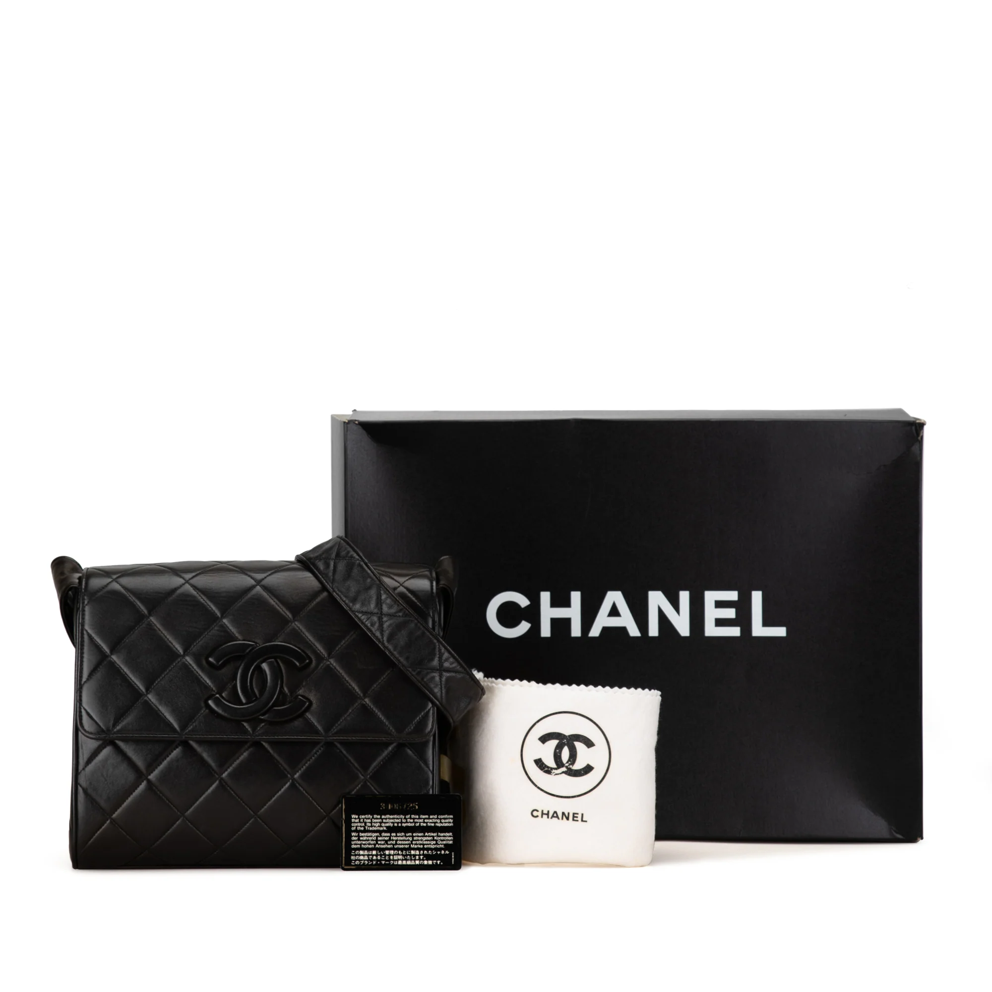 Chanel | Pre-Owned CC Quilted Lambskin Flap | Black - Image 4