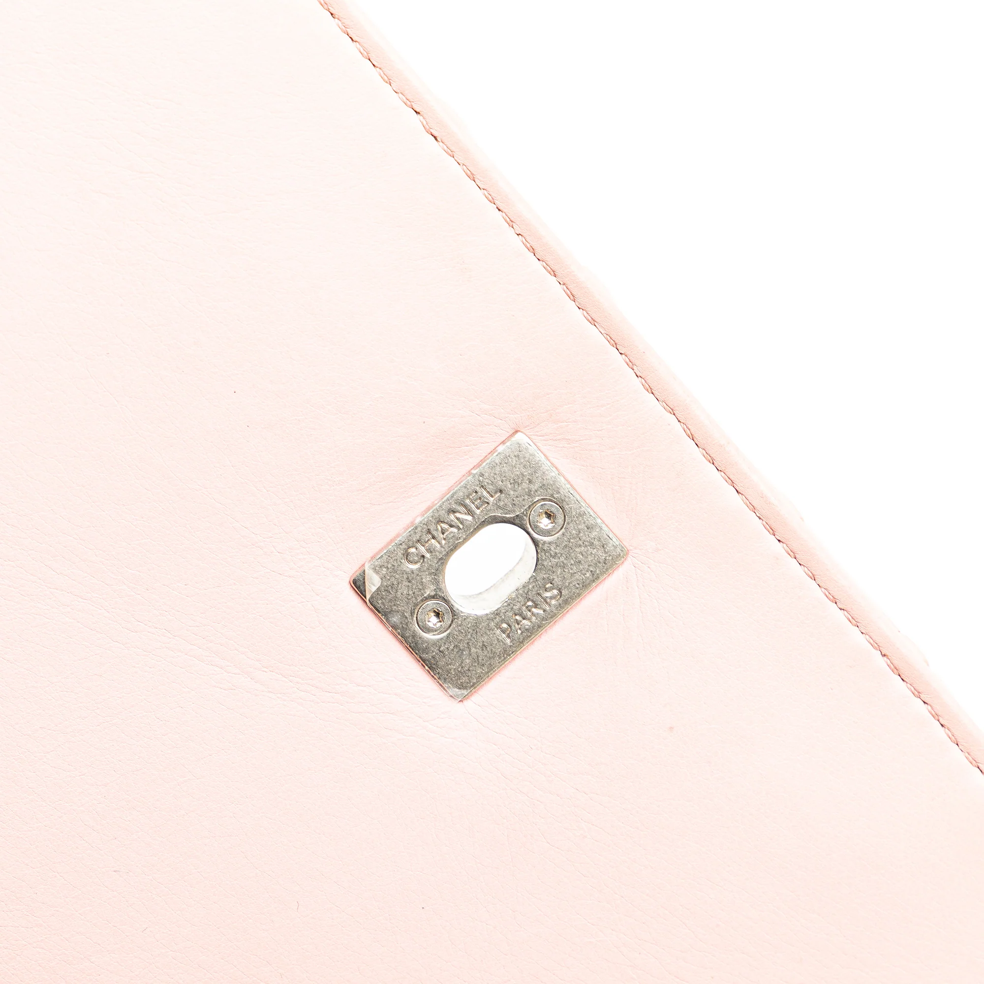 Chanel | Pre-Owned Chevron Calfskin Studded Full Flap | Pink/Light Pink - Image 5