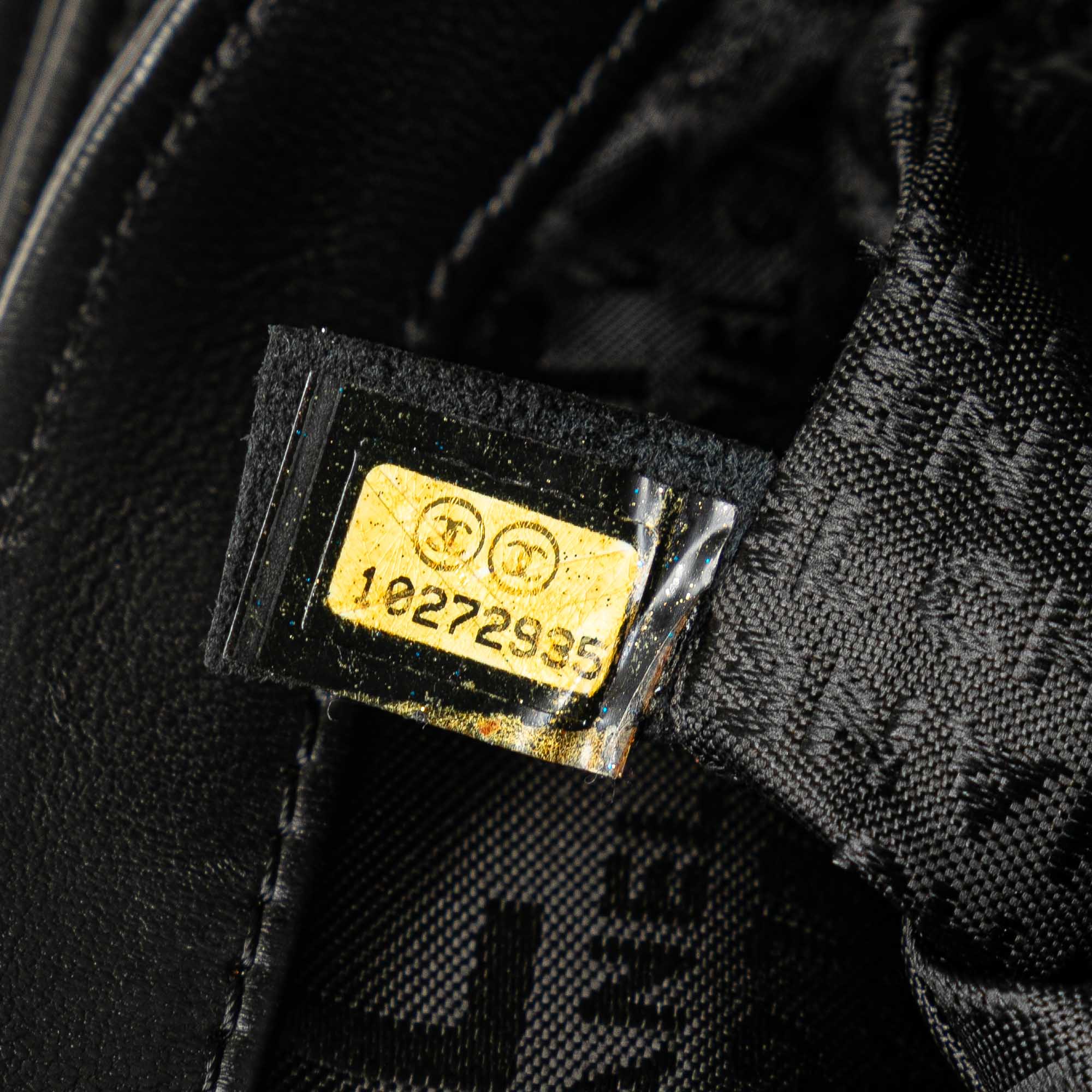 Chanel | Pre-Owned Choco Bar Calfskin Camellia No. 5 CC Shoulder Bag | Black - Image 8