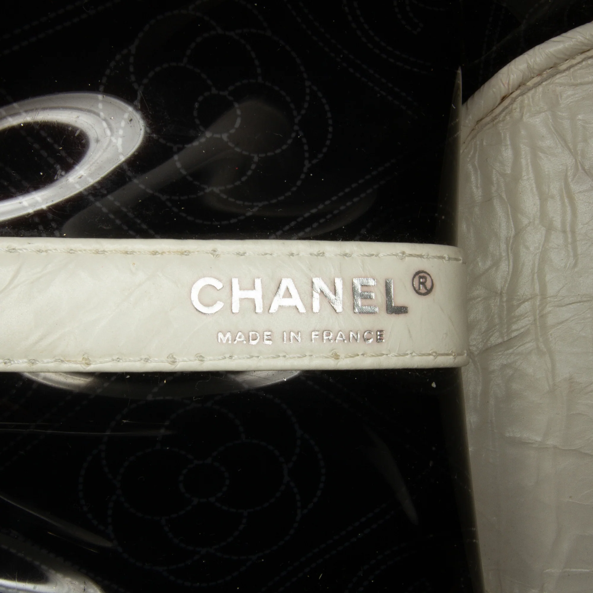 Chanel | Pre-Owned Crumpled Calfskin PVC Camellia Bucket - II | Black - Image 11