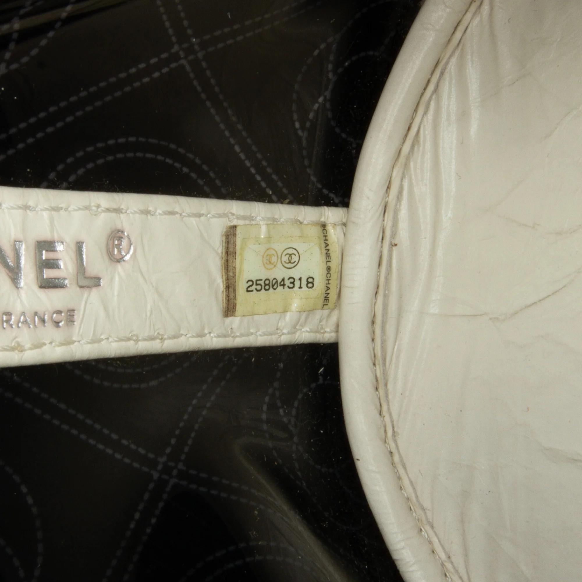 Chanel | Pre-Owned Crumpled Calfskin PVC Camellia Bucket - II | Black - Image 12