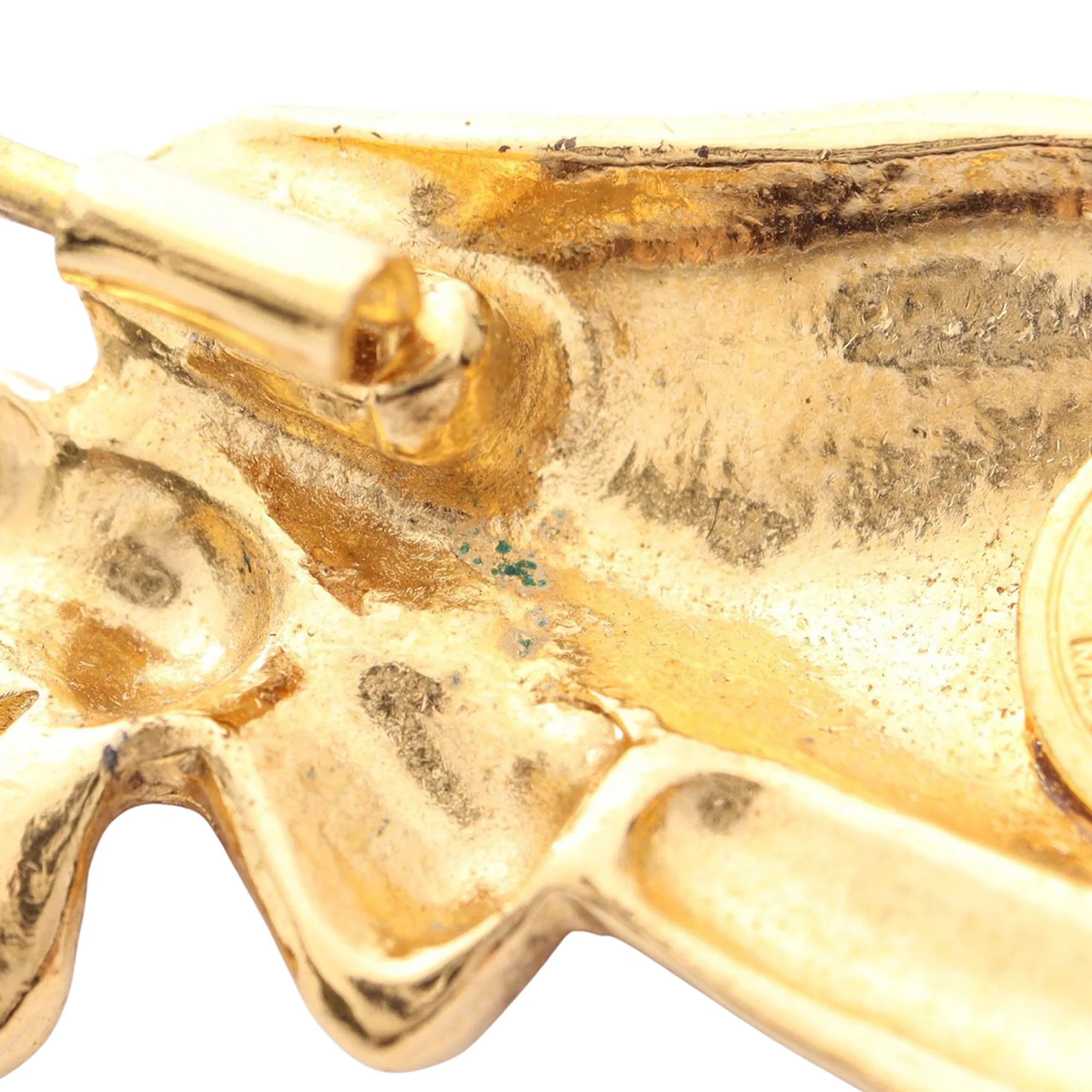 Chanel | Pre-Owned Gold Plated Beret Motif Brooch | Gold - Image 5