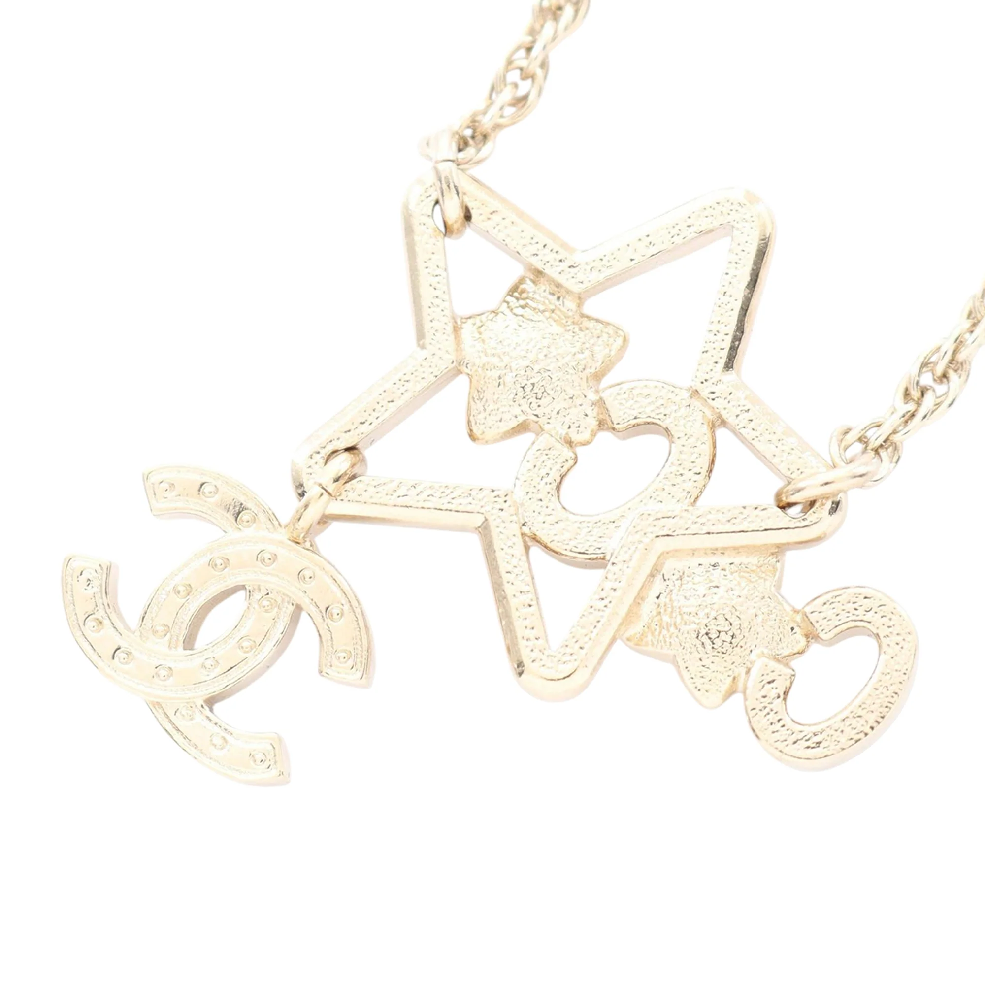 Chanel | Pre-Owned Gold Plated CC Rhinestone Coco Star Pendant Necklace | Gold - Image 3