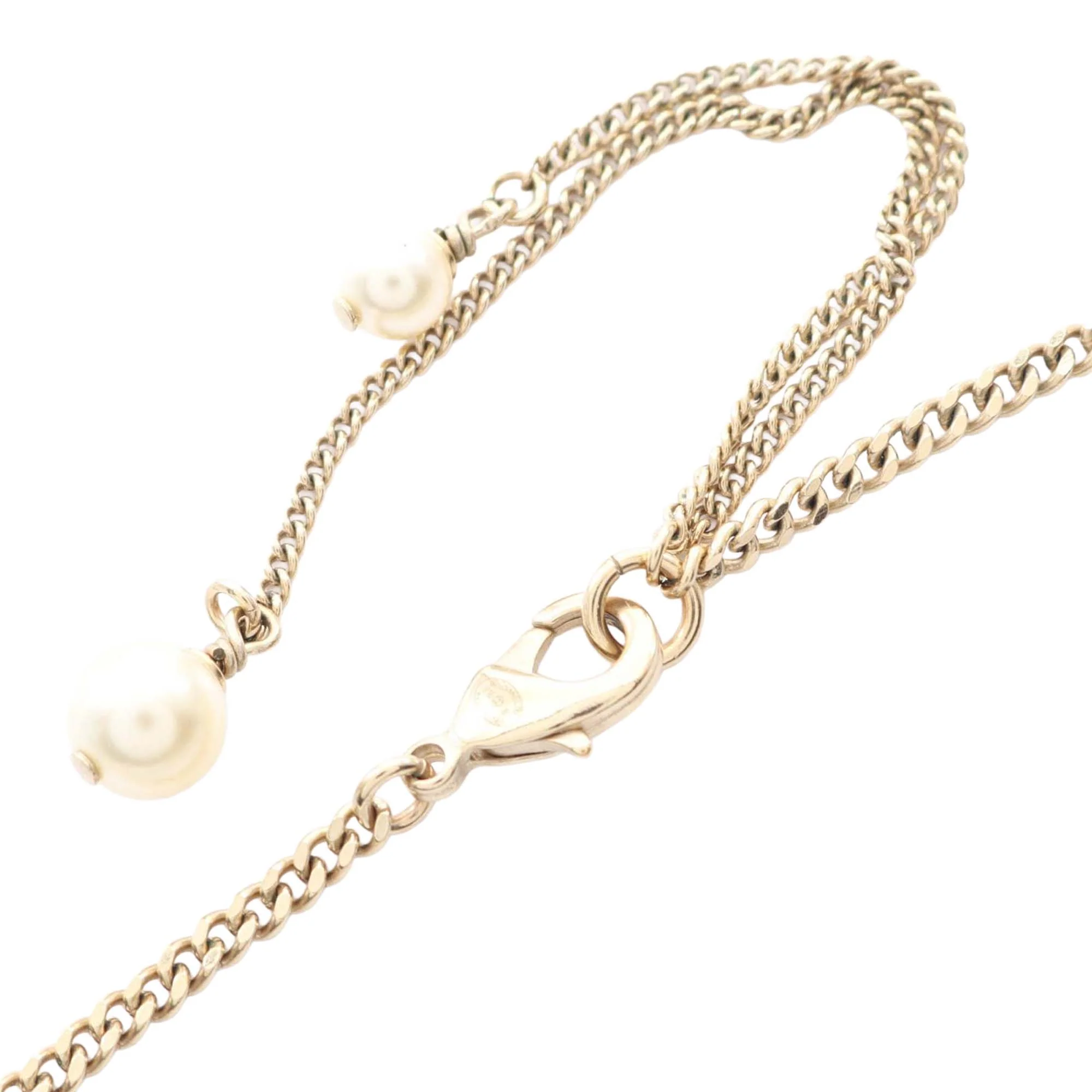 Chanel | Pre-Owned Gold Plated Faux Pearl CC Pendant Necklace | Gold - Image 4