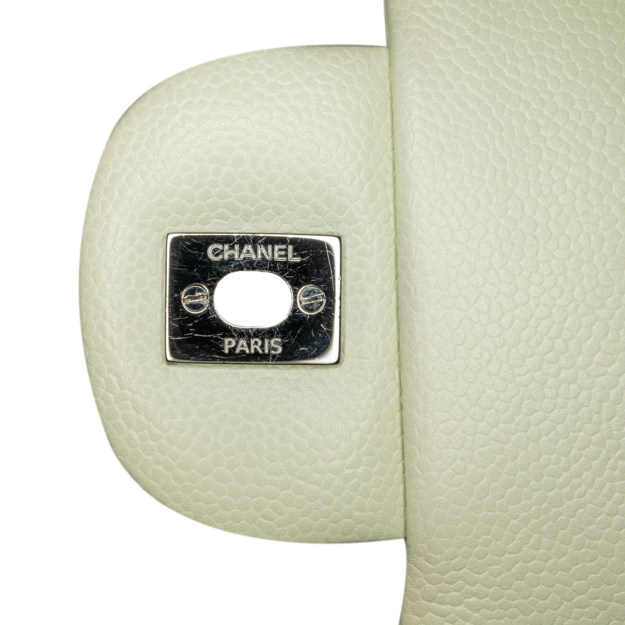 Chanel | Pre-Owned Jumbo Classic Caviar Double Flap | White/Ivory - Image 3
