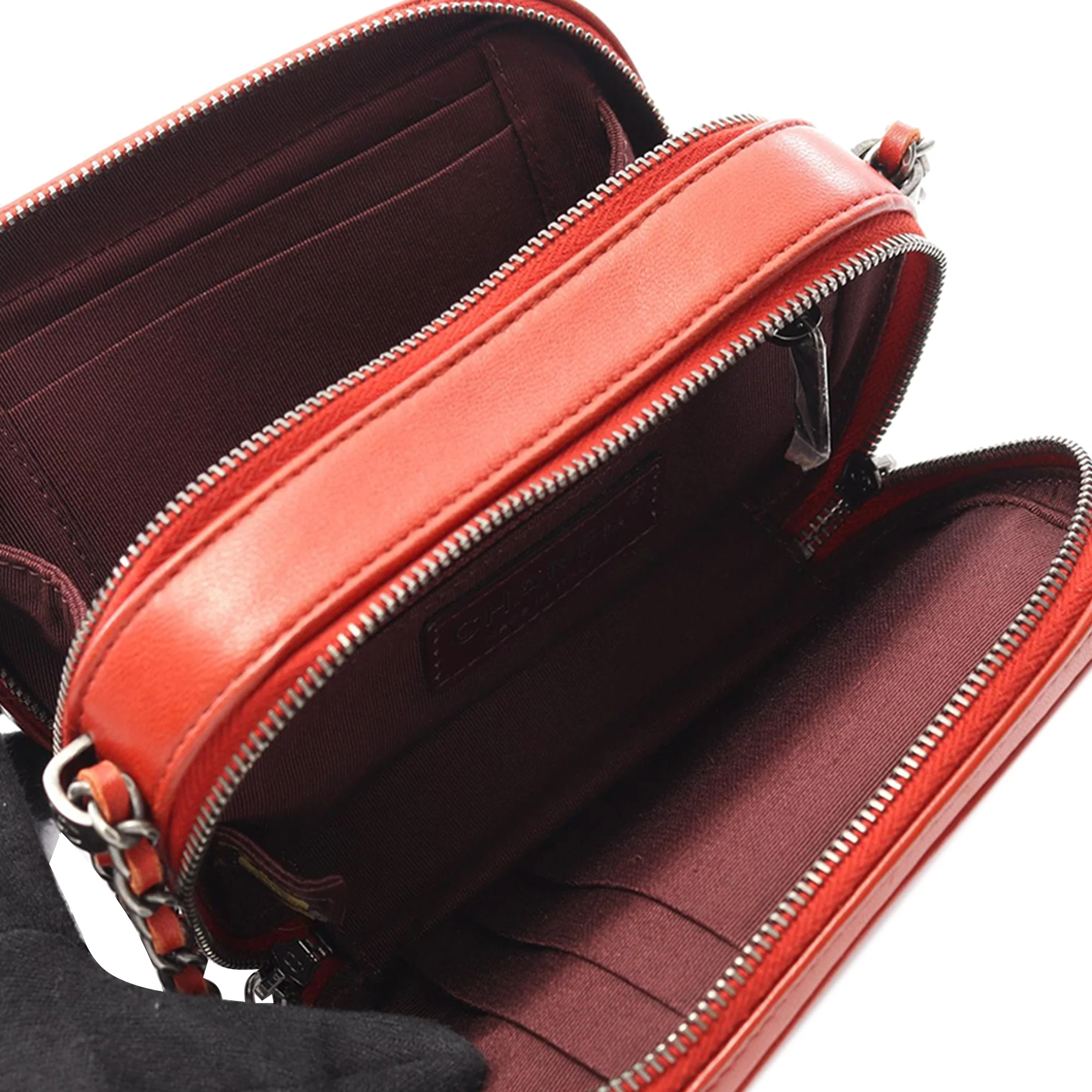 Chanel | Pre-Owned Lambskin Coco Boy Camera Bag | Red/Bordeau - Image 3