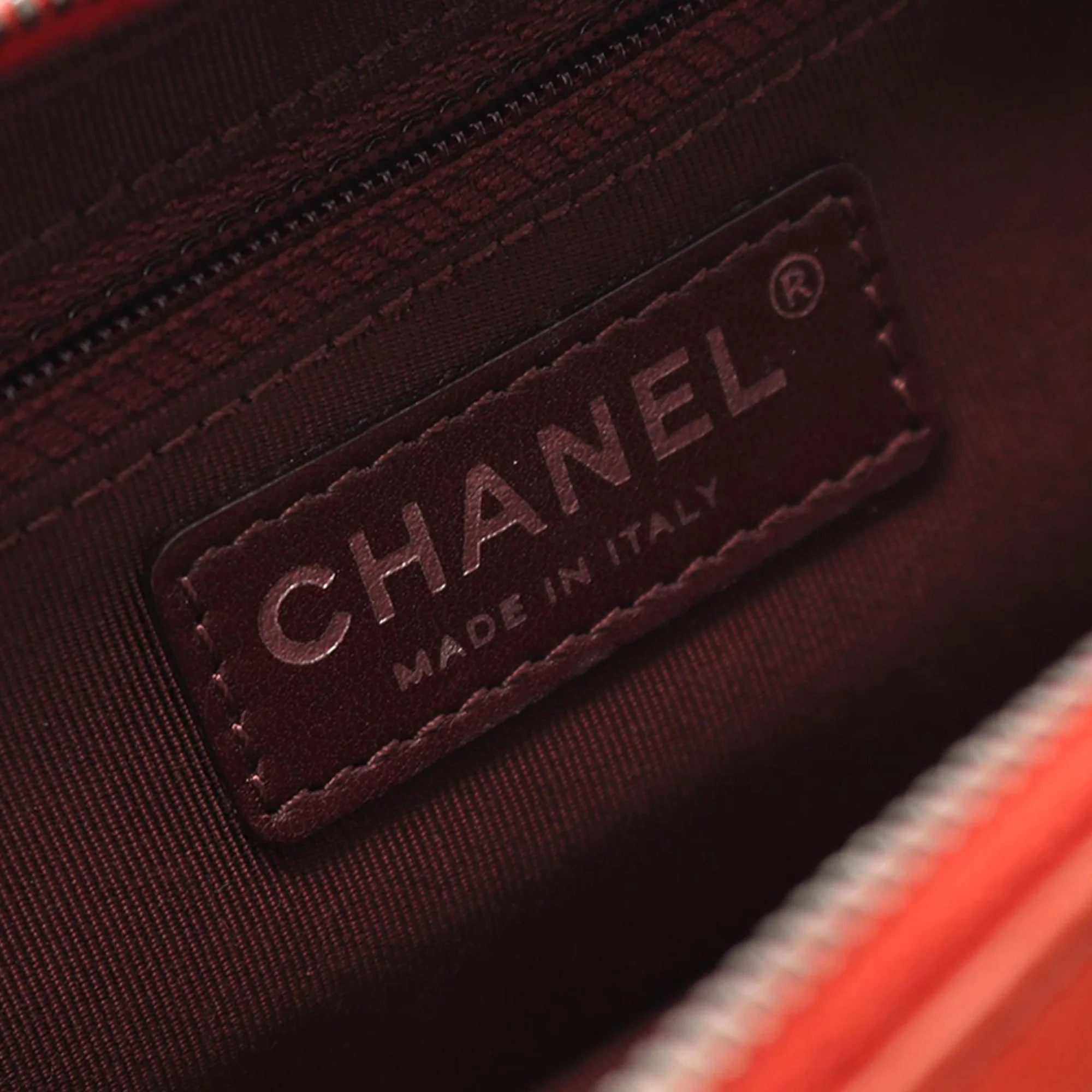 Chanel | Pre-Owned Lambskin Coco Boy Camera Bag | Red/Bordeau - Image 4