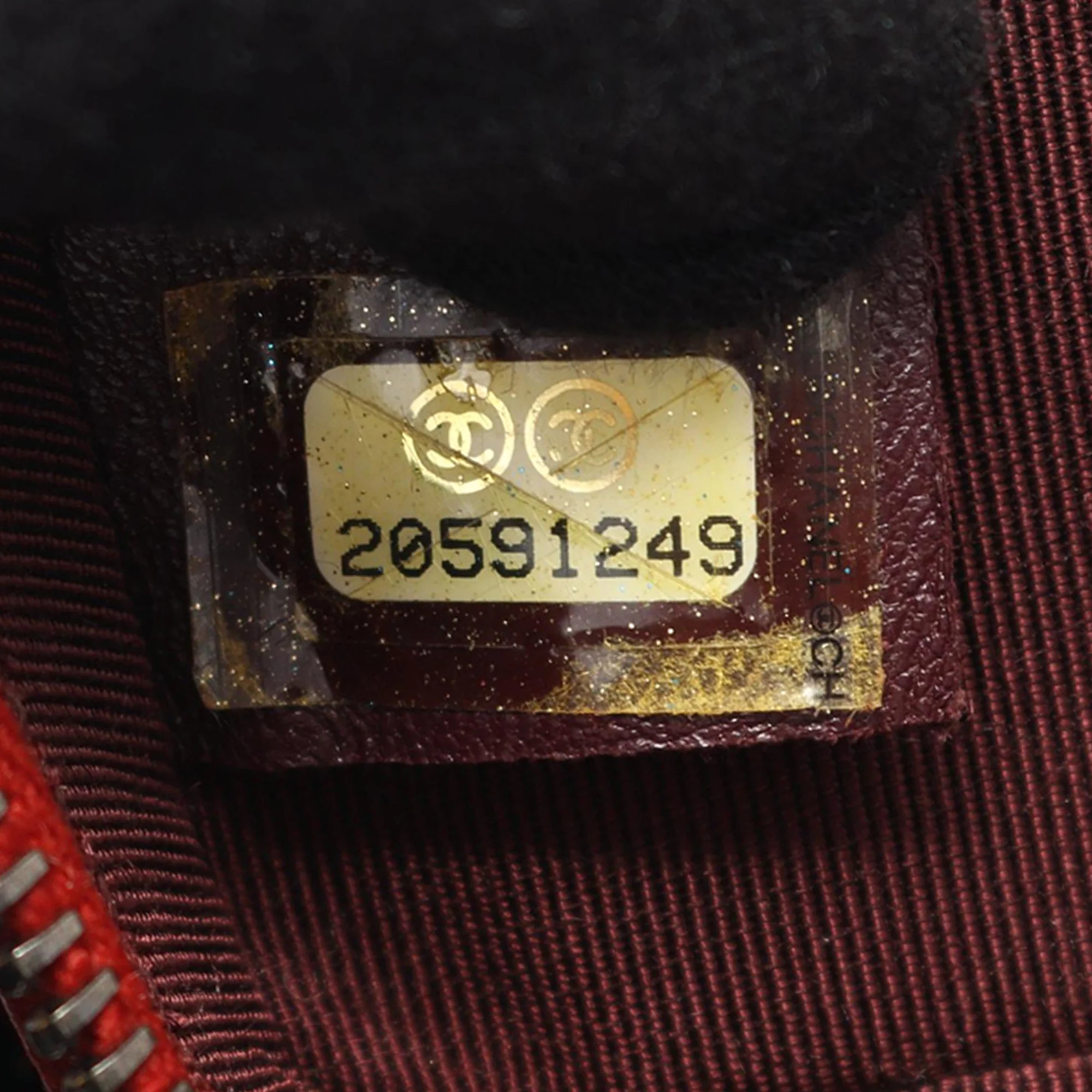 Chanel | Pre-Owned Lambskin Coco Boy Camera Bag | Red/Bordeau - Image 5