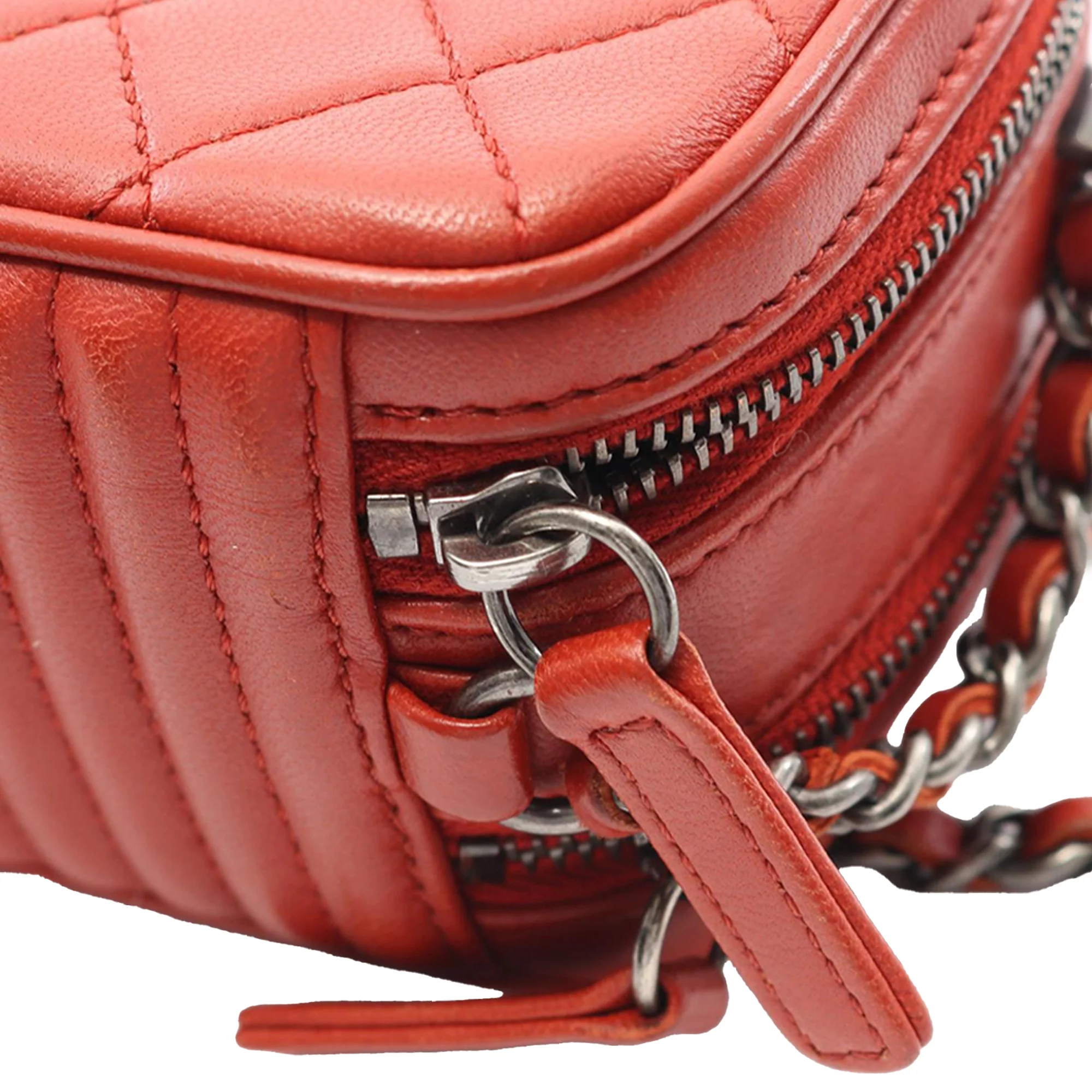 Chanel | Pre-Owned Lambskin Coco Boy Camera Bag | Red/Bordeau - Image 6