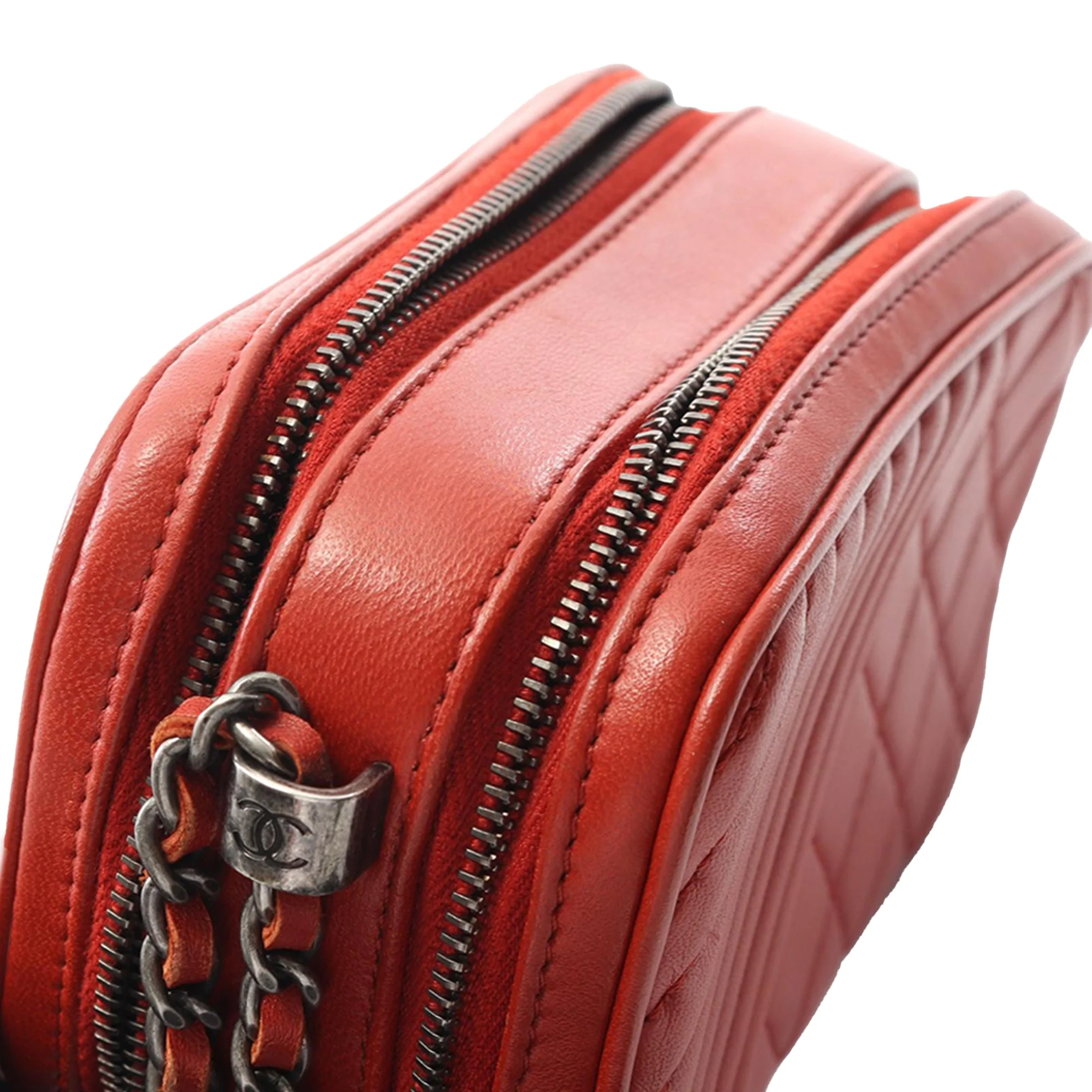 Chanel | Pre-Owned Lambskin Coco Boy Camera Bag | Red/Bordeau - Image 7