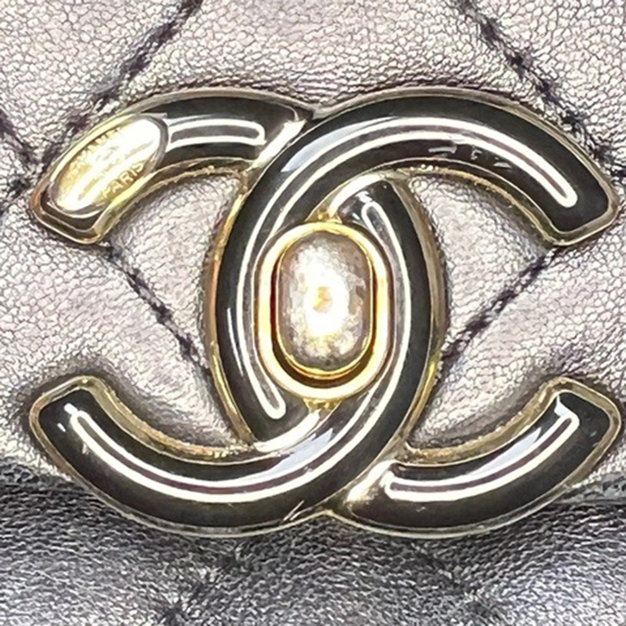 Chanel | Pre-Owned Large Lambskin Twist Chain Enamel CC Flap | Black - Image 3