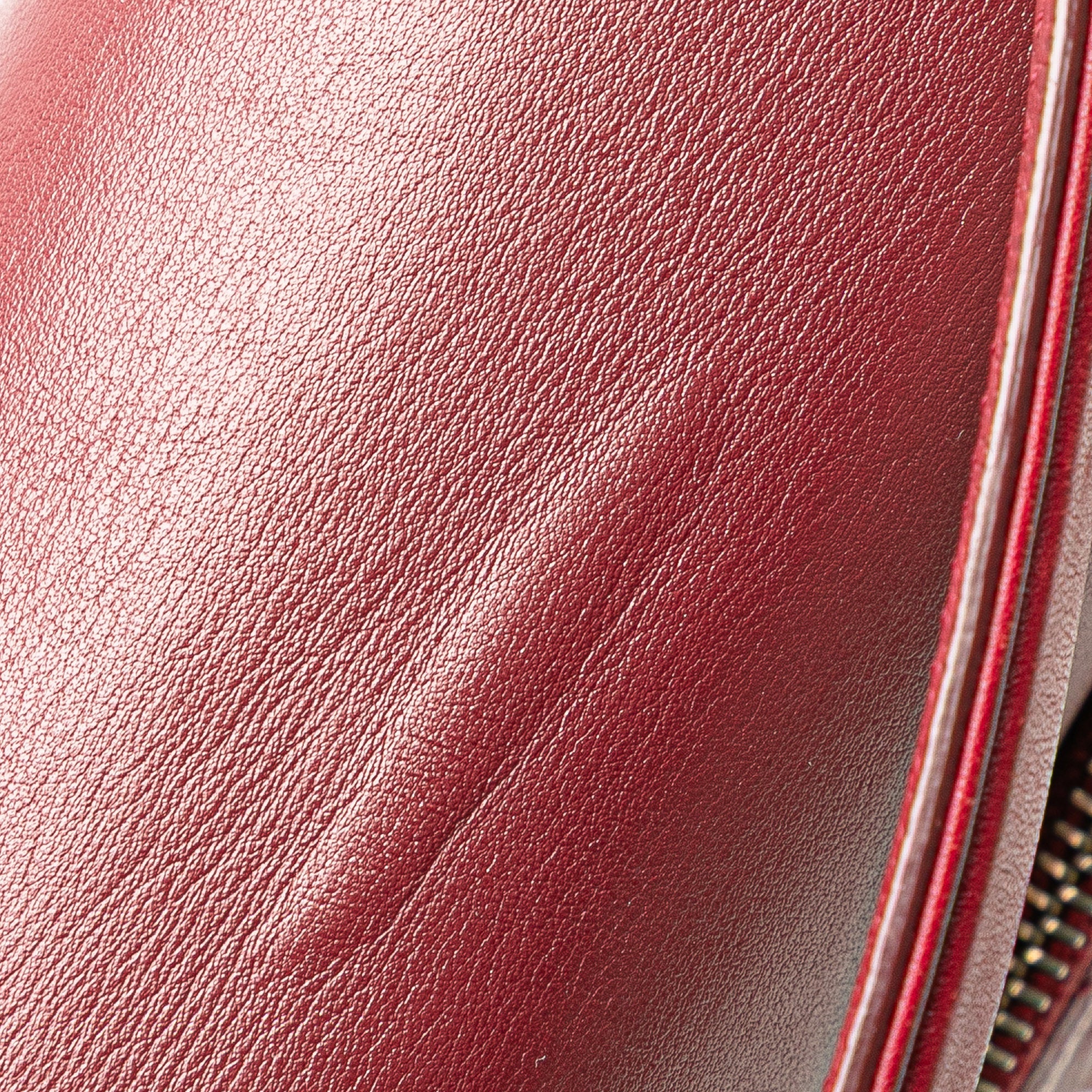 Chanel | Pre-Owned Medium Calfskin Coco Curve Flap | Red/Dark Red - Image 2