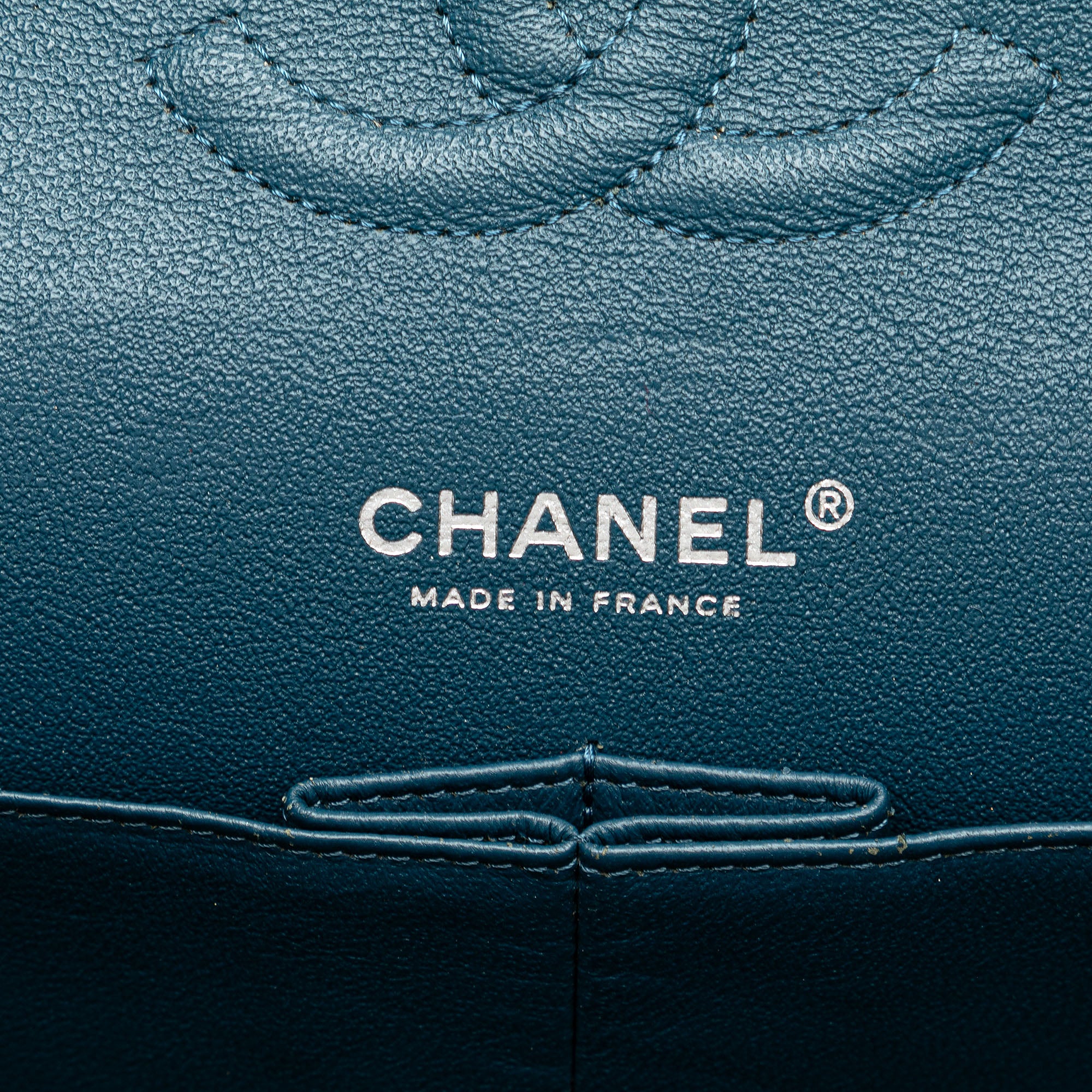 Chanel | Pre-Owned Medium Classic Caviar Double Flap | Blue/Peacock - Image 7