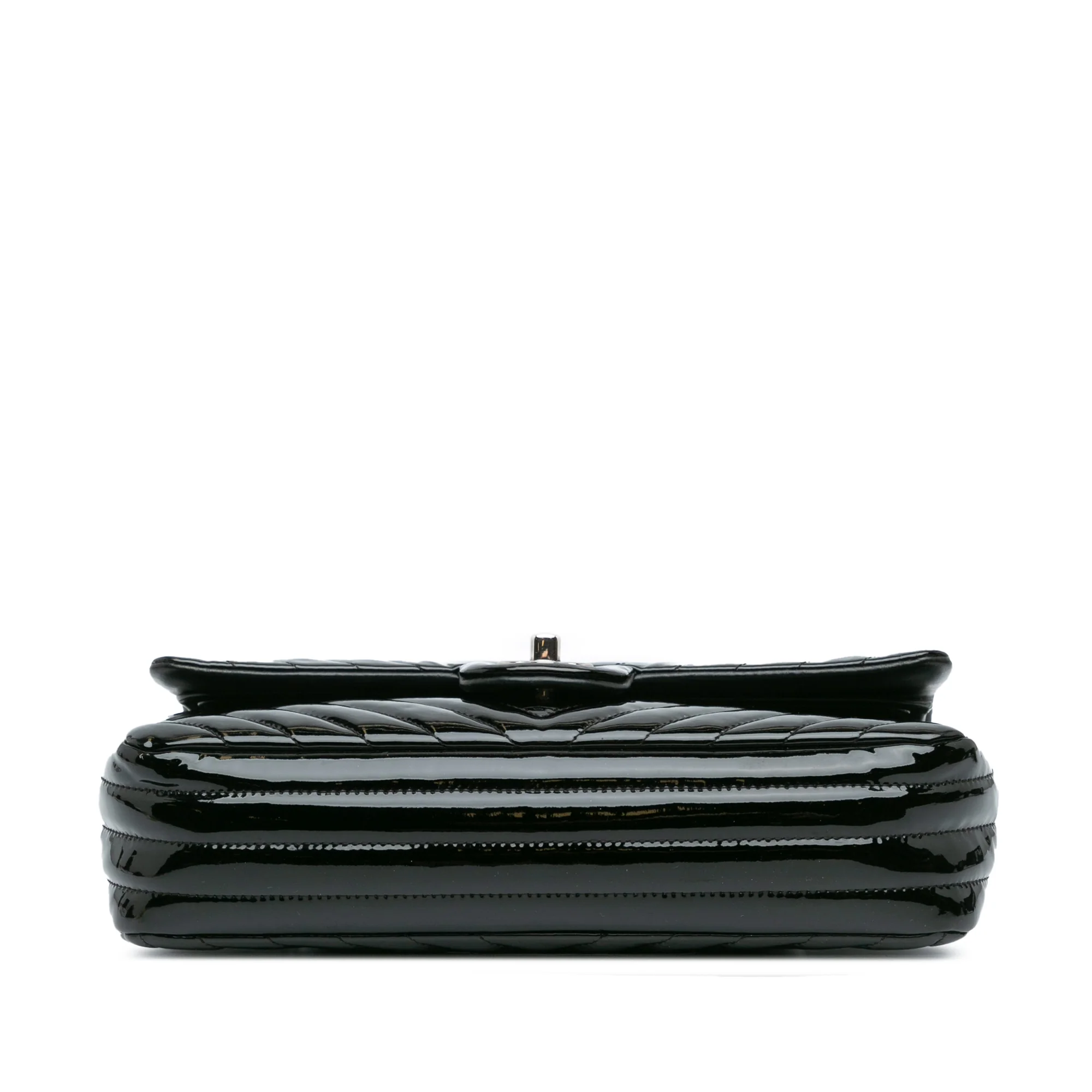 Chanel | Pre-Owned Medium Classic Chevron Patent Double Flap - I | Black - Image 5