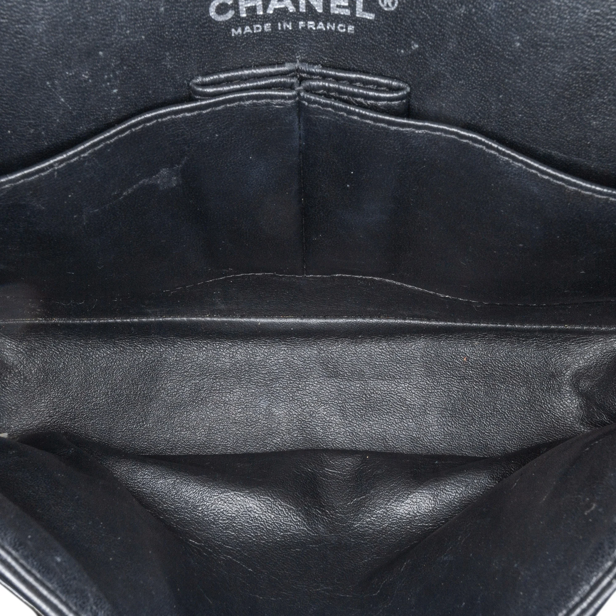 Chanel | Pre-Owned Medium Classic Chevron Patent Double Flap - I | Black - Image 7