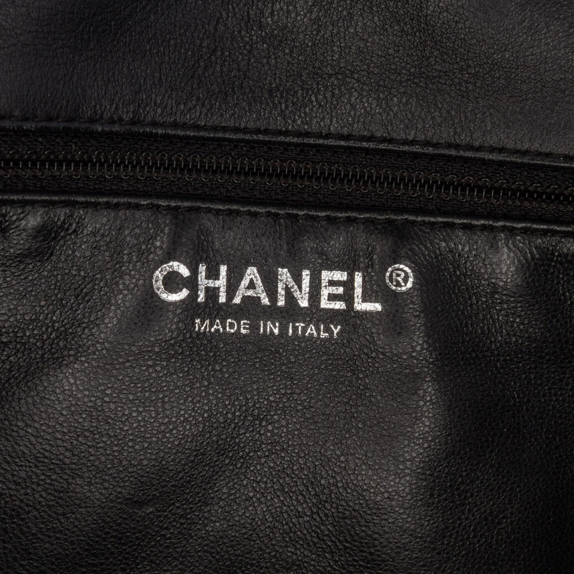 Chanel | Pre-Owned Medium Classic Chevron Patent Double Flap - II | Black - Image 6