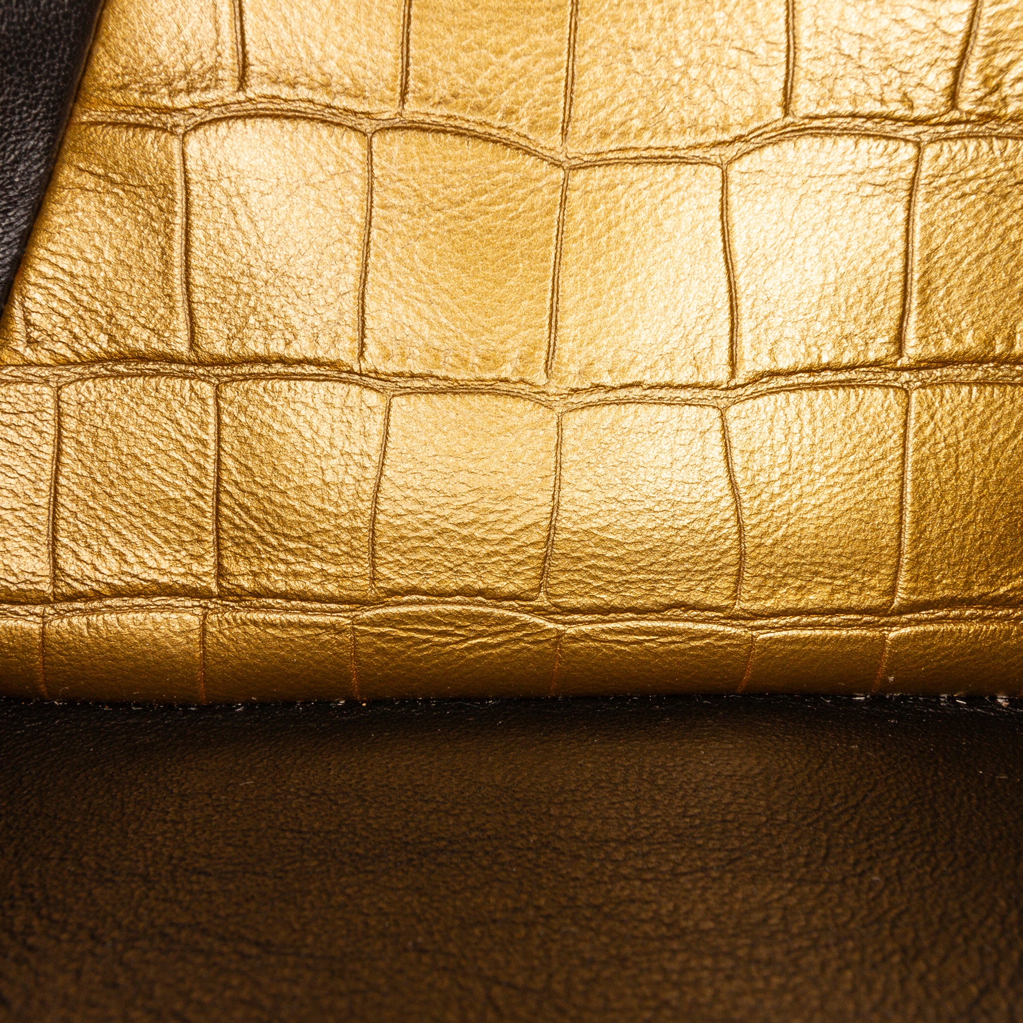 Chanel | Pre-Owned Medium Croc Embossed Lambskin 2.55 Reissue Double Flap Bag | Black/Gold - Image 10