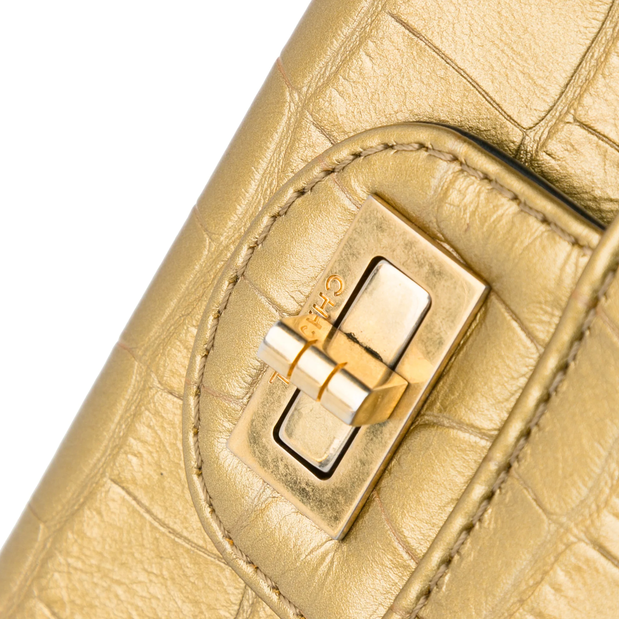 Chanel | Pre-Owned Medium Croc Embossed Lambskin 2.55 Reissue Double Flap Bag | Black/Gold - Image 12